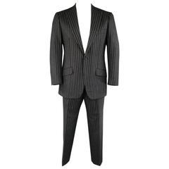 VALENTINO 42 Regular Black Chalkstripe Wool 34 30 Peak Lapel Single Button Suit