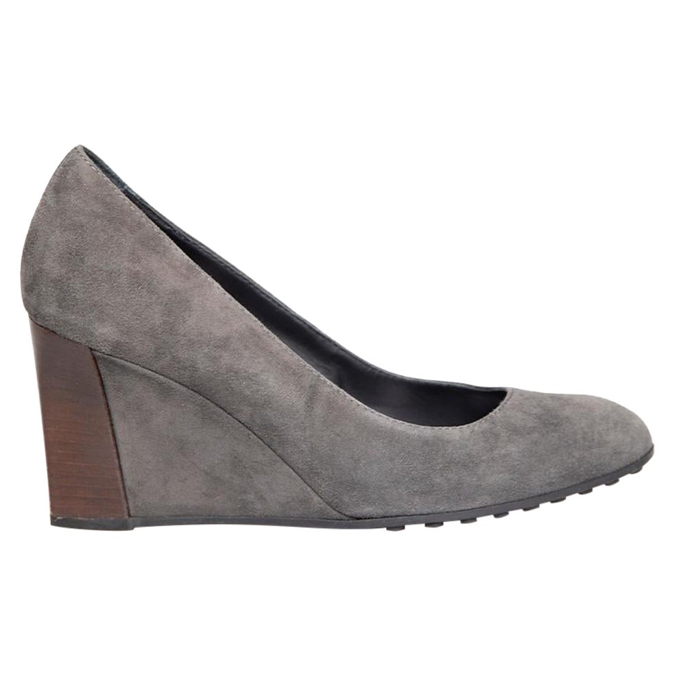 Tod's Grey Suede Wedge Pumps Size IT 35.5 For Sale