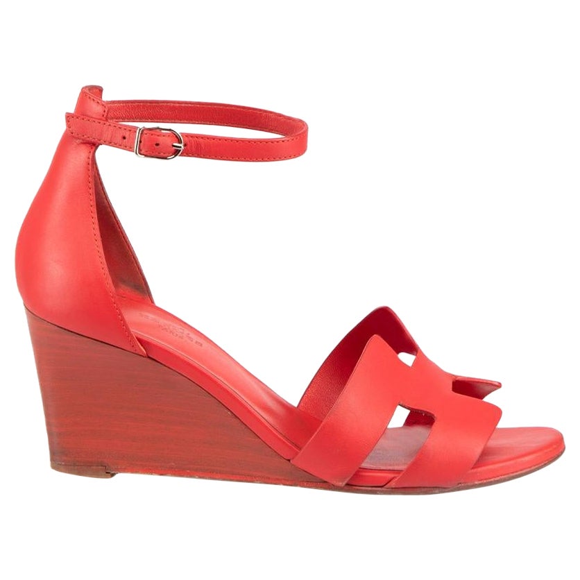 Hermès Red Leather Legend Wedge Sandals Size IT 37 For Sale