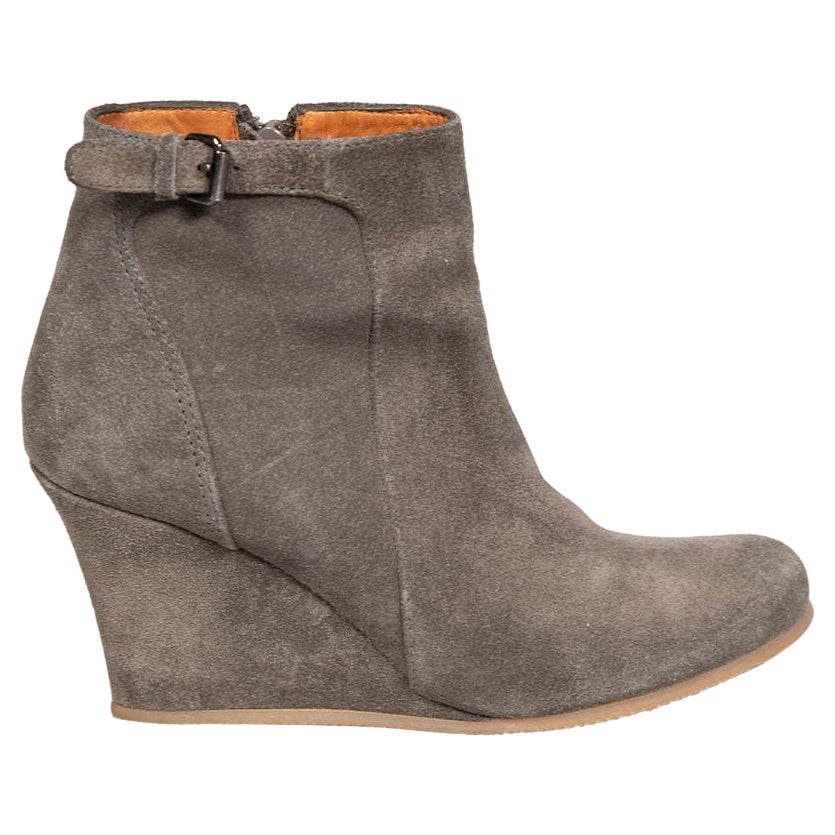 Lanvin Grey Ankle Suede Wedge Boots Size IT 36 For Sale