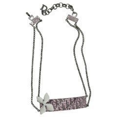 Collier ras de cou Christian Dior avec logo trotter rose