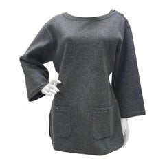 Chanel - Pull tunique en laine grise - Tops