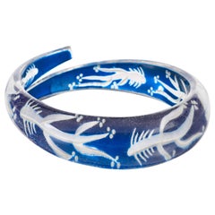 c.1930s-1940s Blue Plastic Lucite Reversed Handcarved Fish Bone Bangle Bracelet
