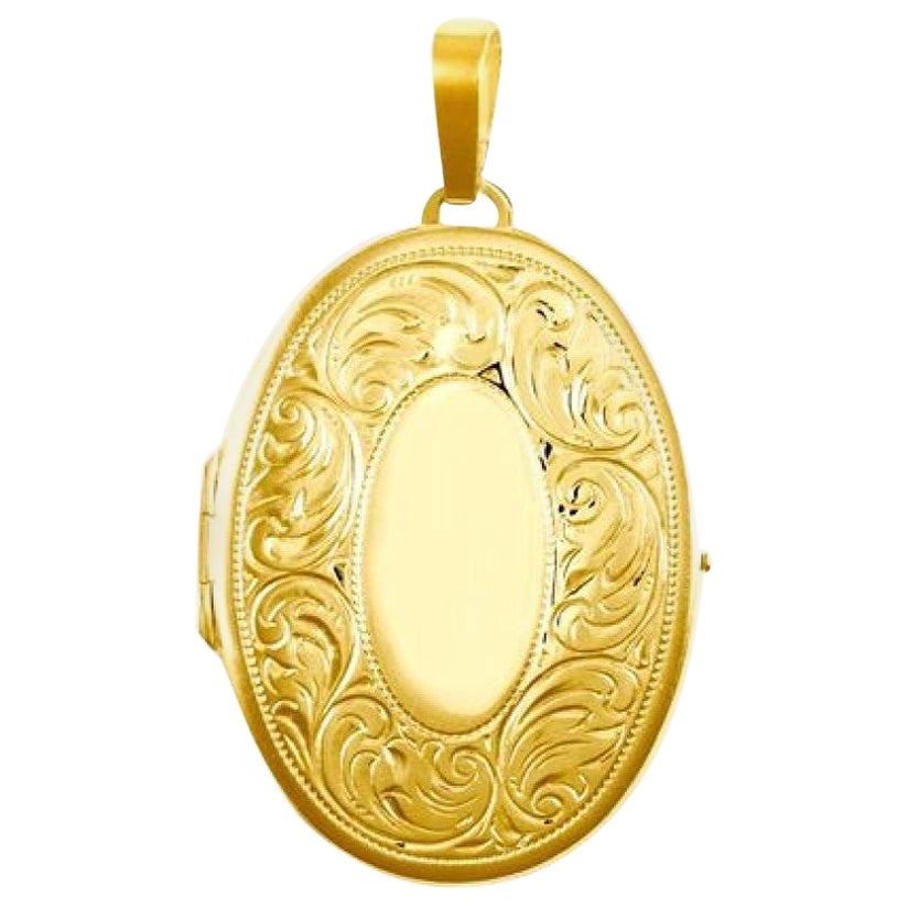 Tresor Paris Floral Design Engraved Oval Gold British Hallmark Family Locket For Sale
