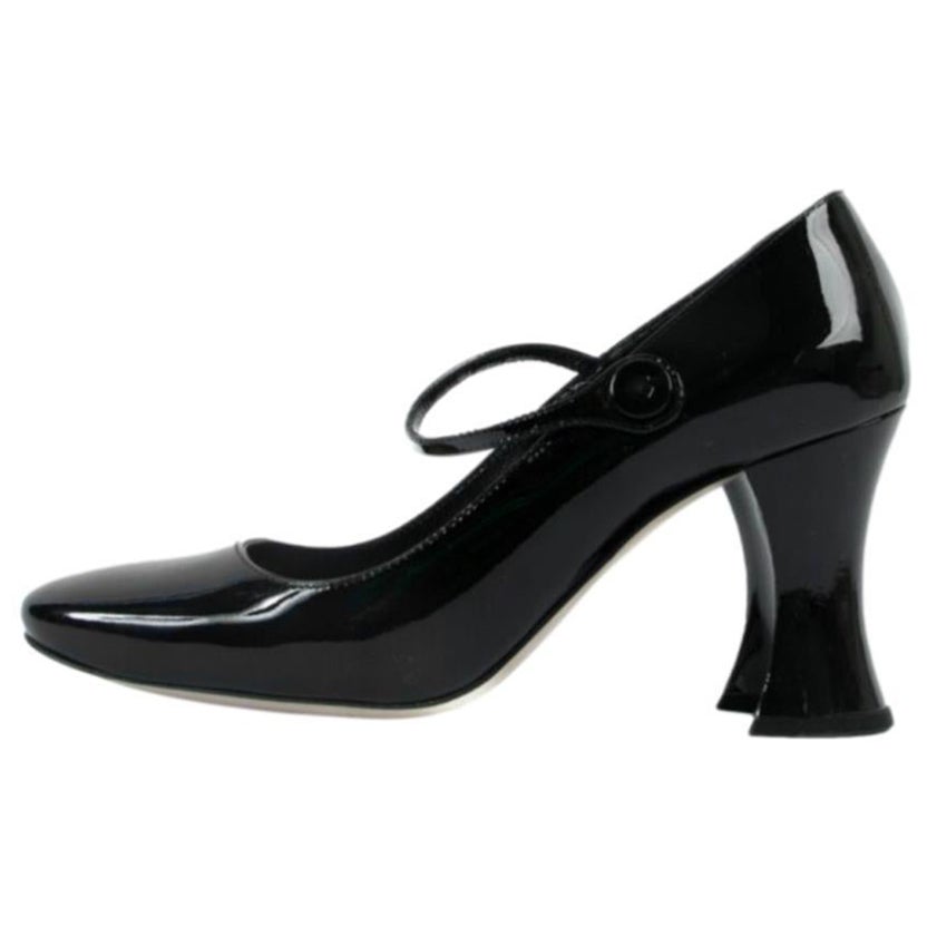 Miu Miu Mary Jane Pumps aus Lackleder im Angebot