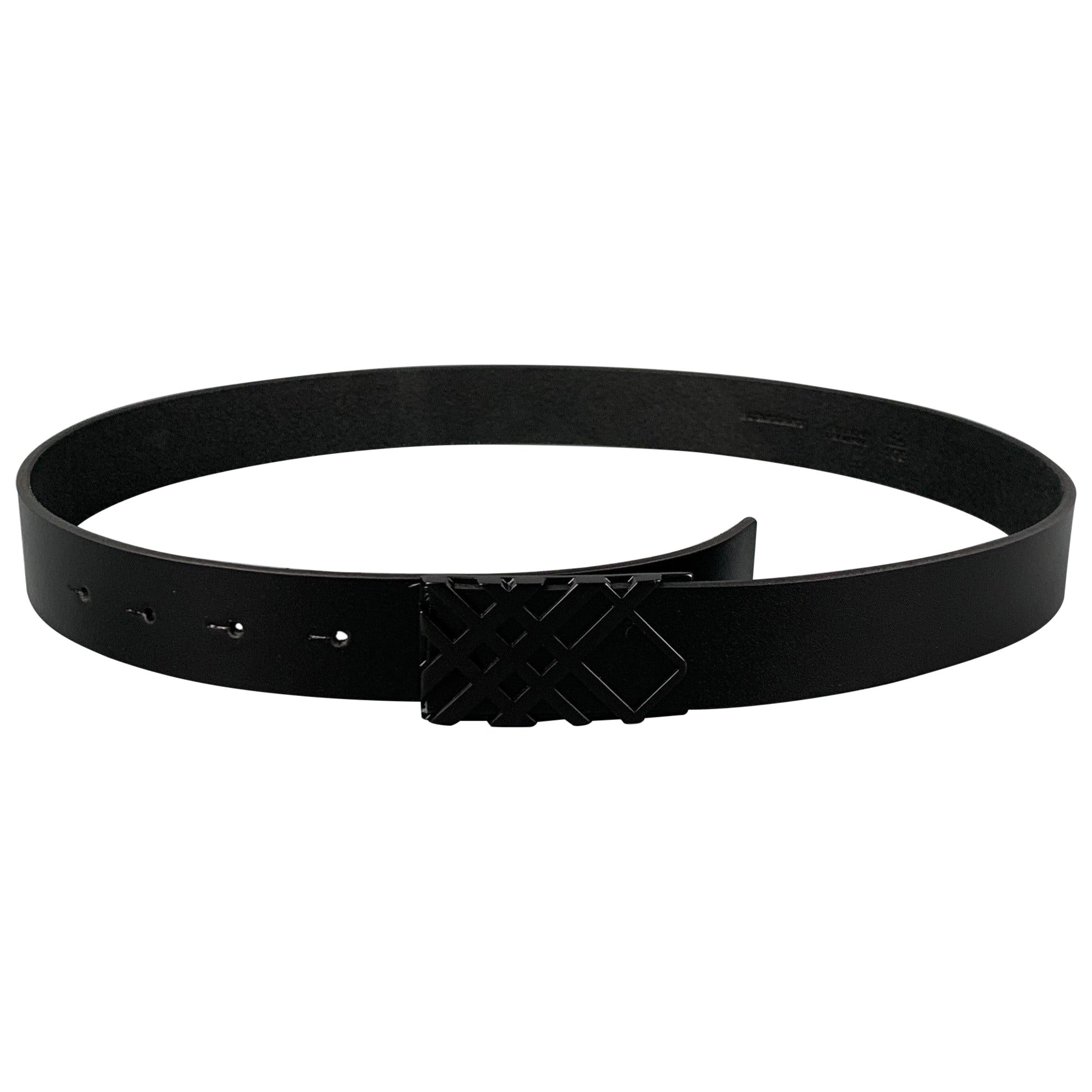 BURBERRY Size 35 Black Leather Belt For Sale