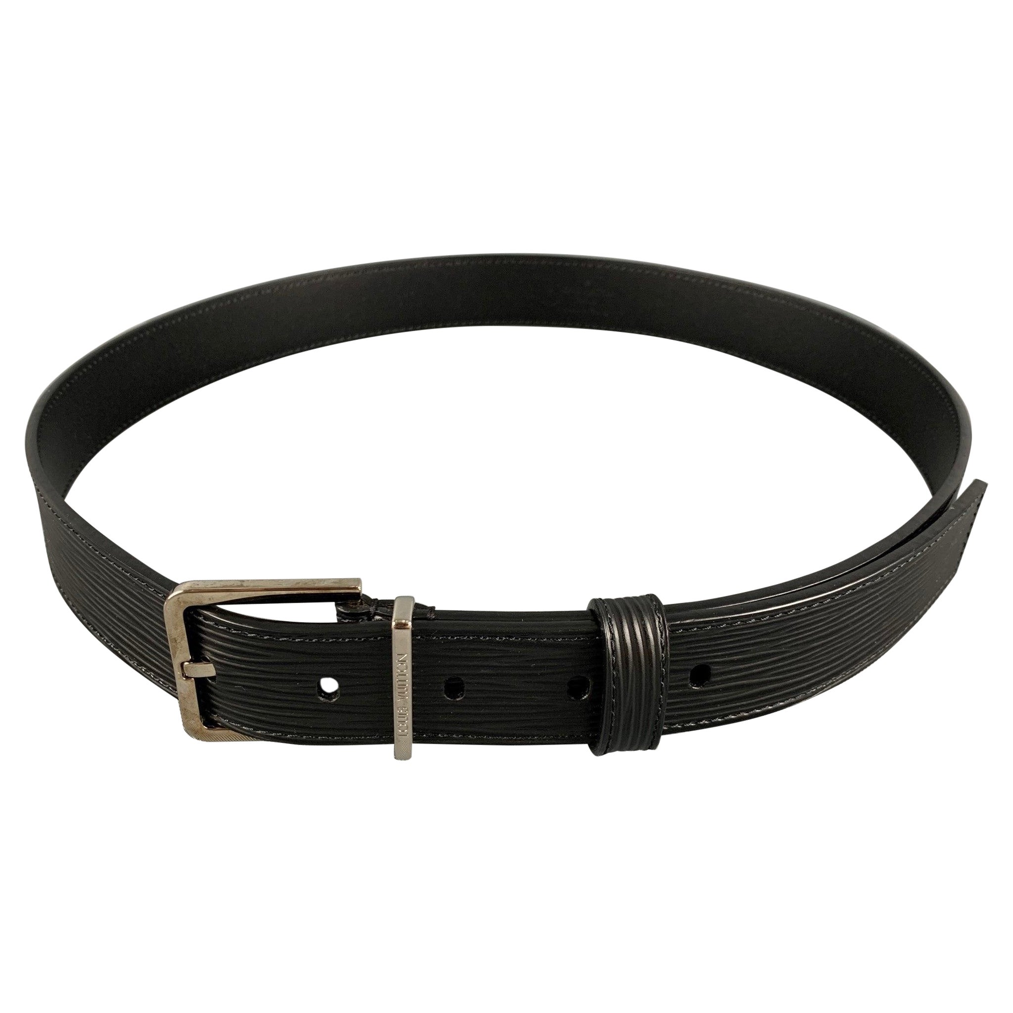 LOUIS VUITTON Waist Size 34 Black Textured Leather Belt For Sale