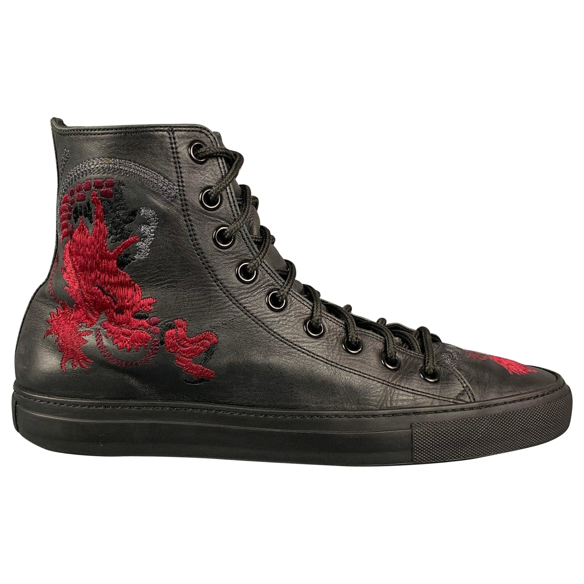 GUCCI by TOM FORD SS 2001 Size 12 Black Dragon Print Leather High Top Sneakers For Sale