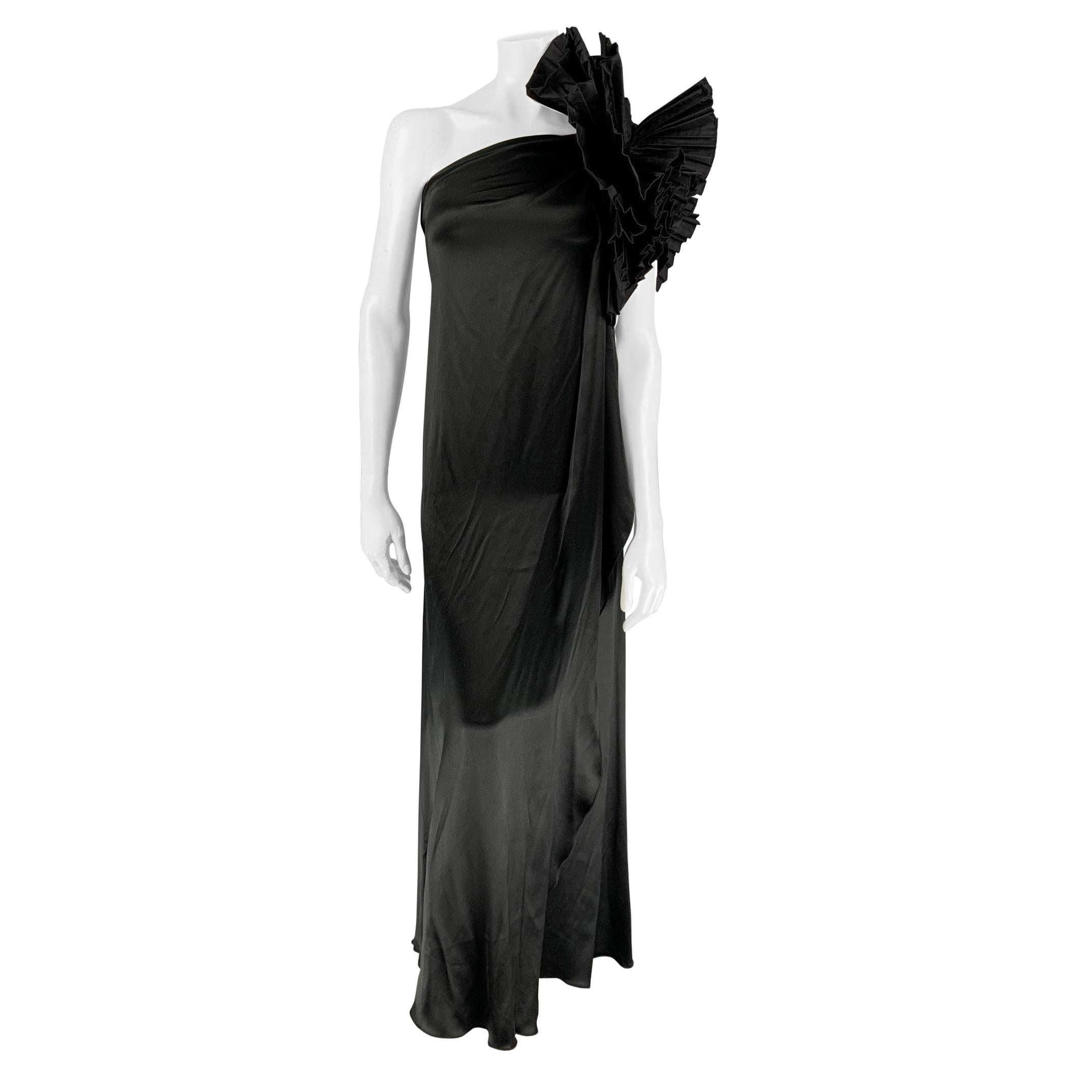 MARC JACOBS Size 0 Black Silk Ruffle Sleeve Asymmetrical Gown For Sale