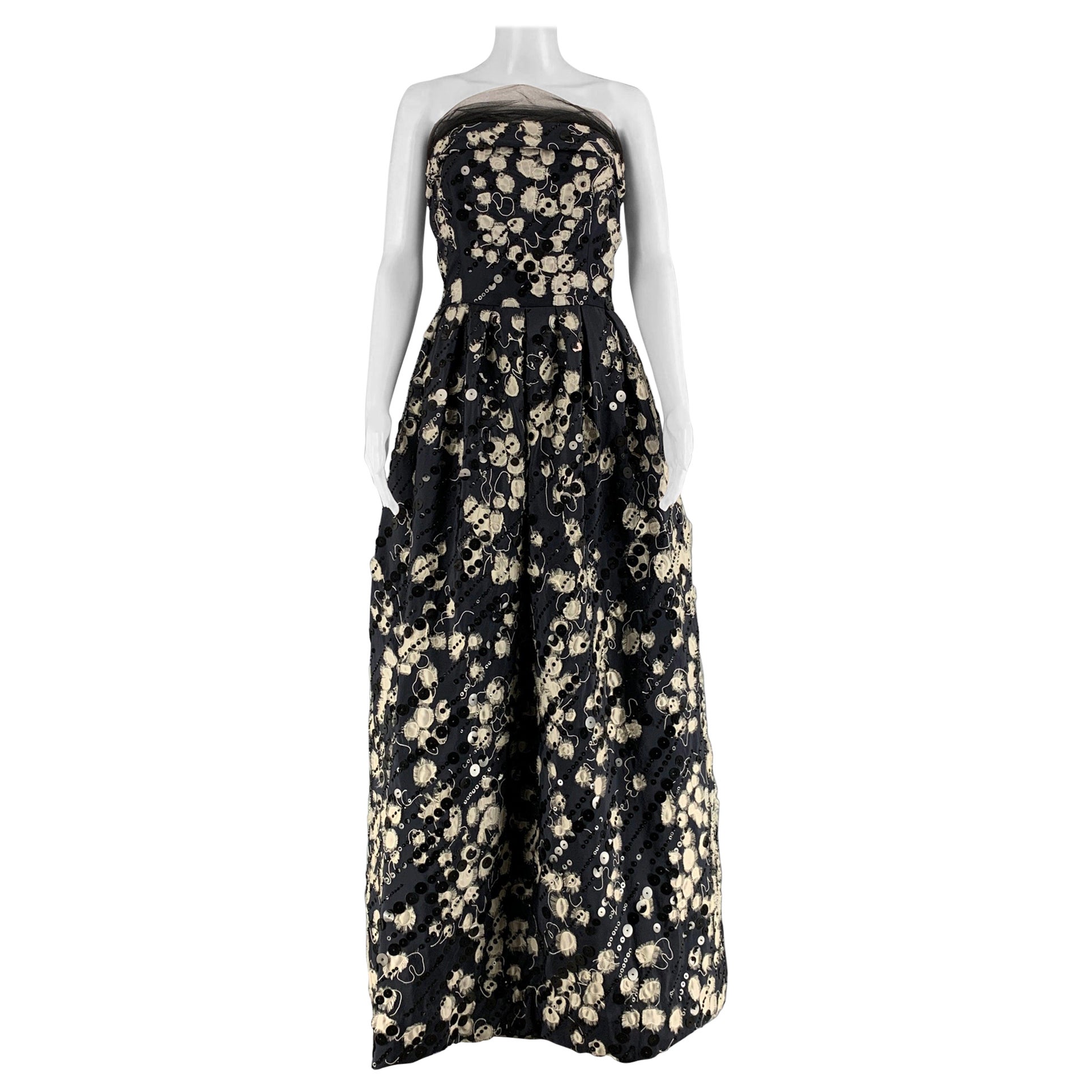 NAEEM KHAN Size 4 Black Cream Silk payettes Strapless Long Gown Evening Dress For Sale