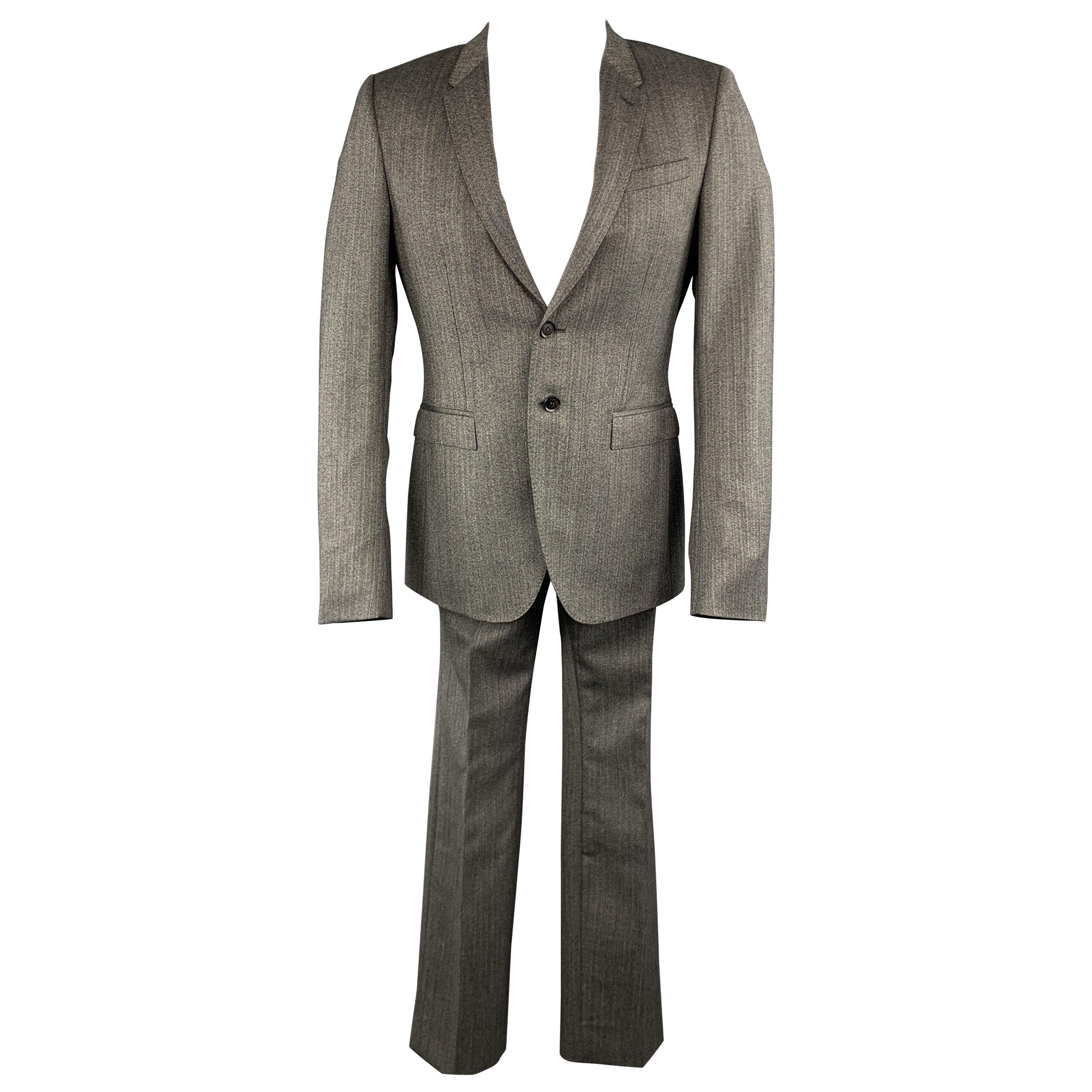 BURBERRY PRORSUM 40 Grey Herringbone Wool 32 x 32 Notch Lapel  Suit For Sale