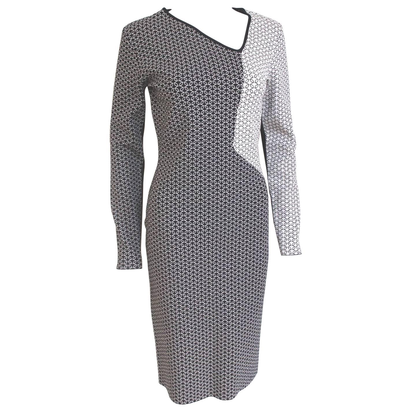 Roland Mouret "Nassau" dress in chain birdseye jacquard knit Dress M For Sale