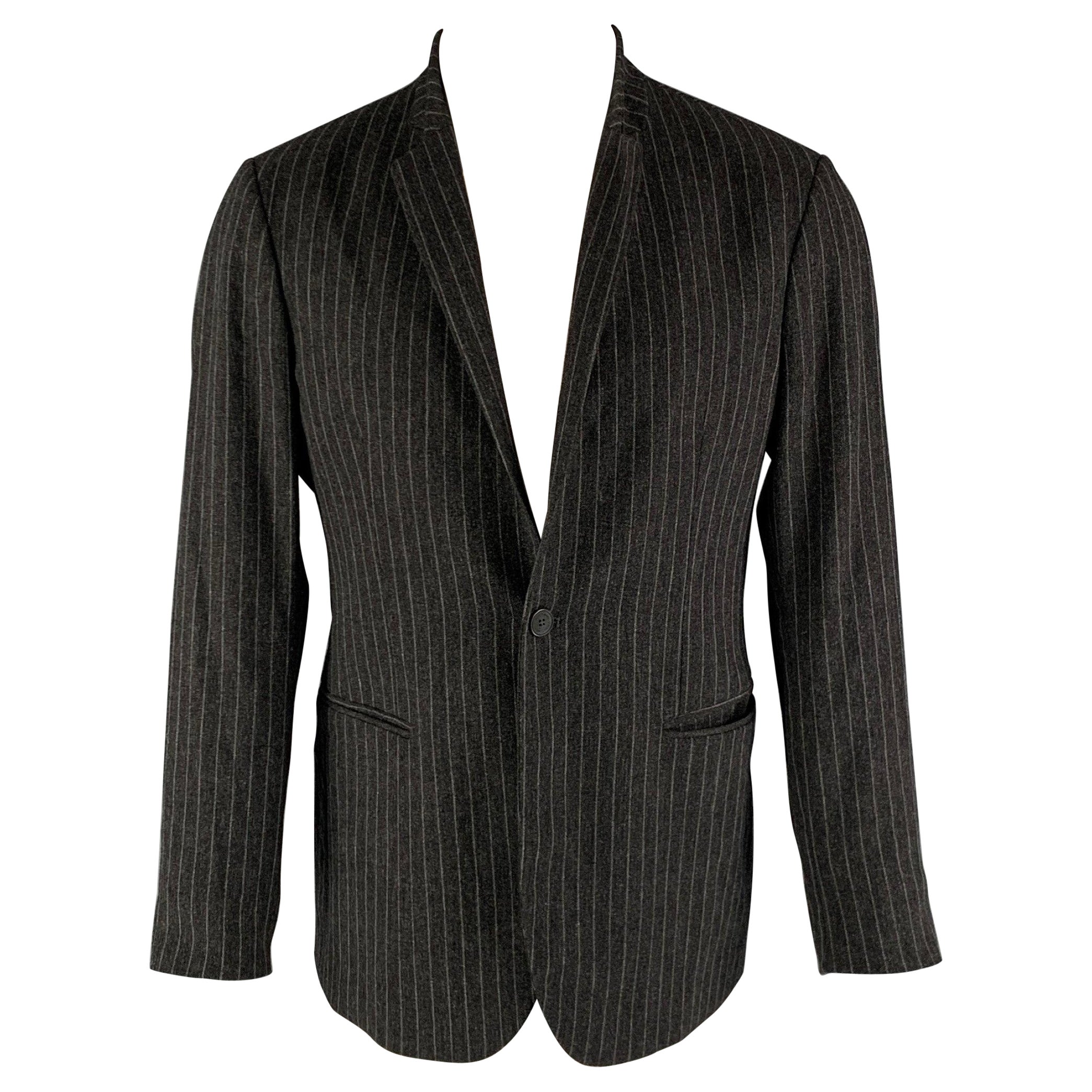 EMPORIO ARMANI - Manteau de sport gris anthracite à rayures en laine mélangée, taille 40 en vente