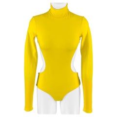 MARC JACOBS Runway 2021 Taille XS - Body en polyester jaune à dos ouvert