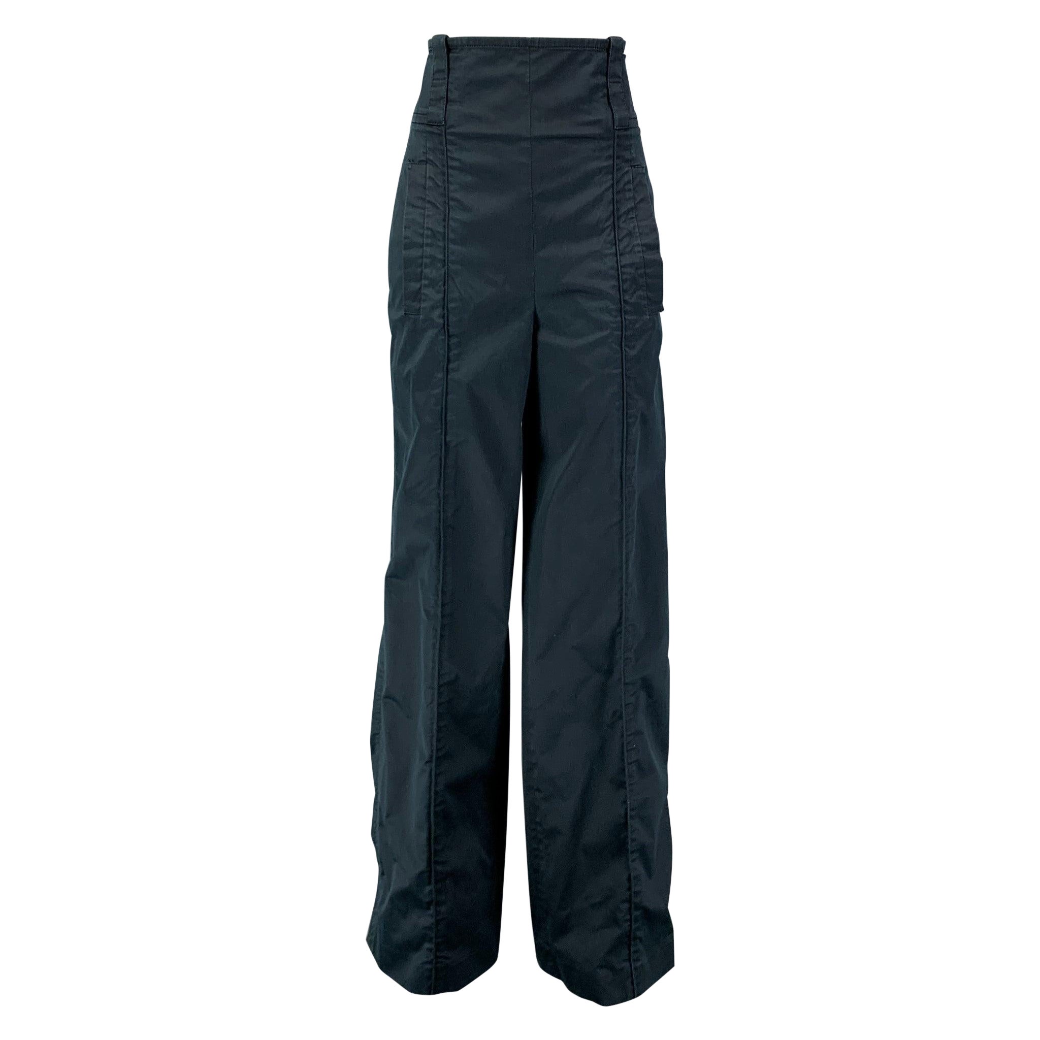 LOUIS VUITTON Size 6 Navy Cotton High Waisted Dress Pants For Sale