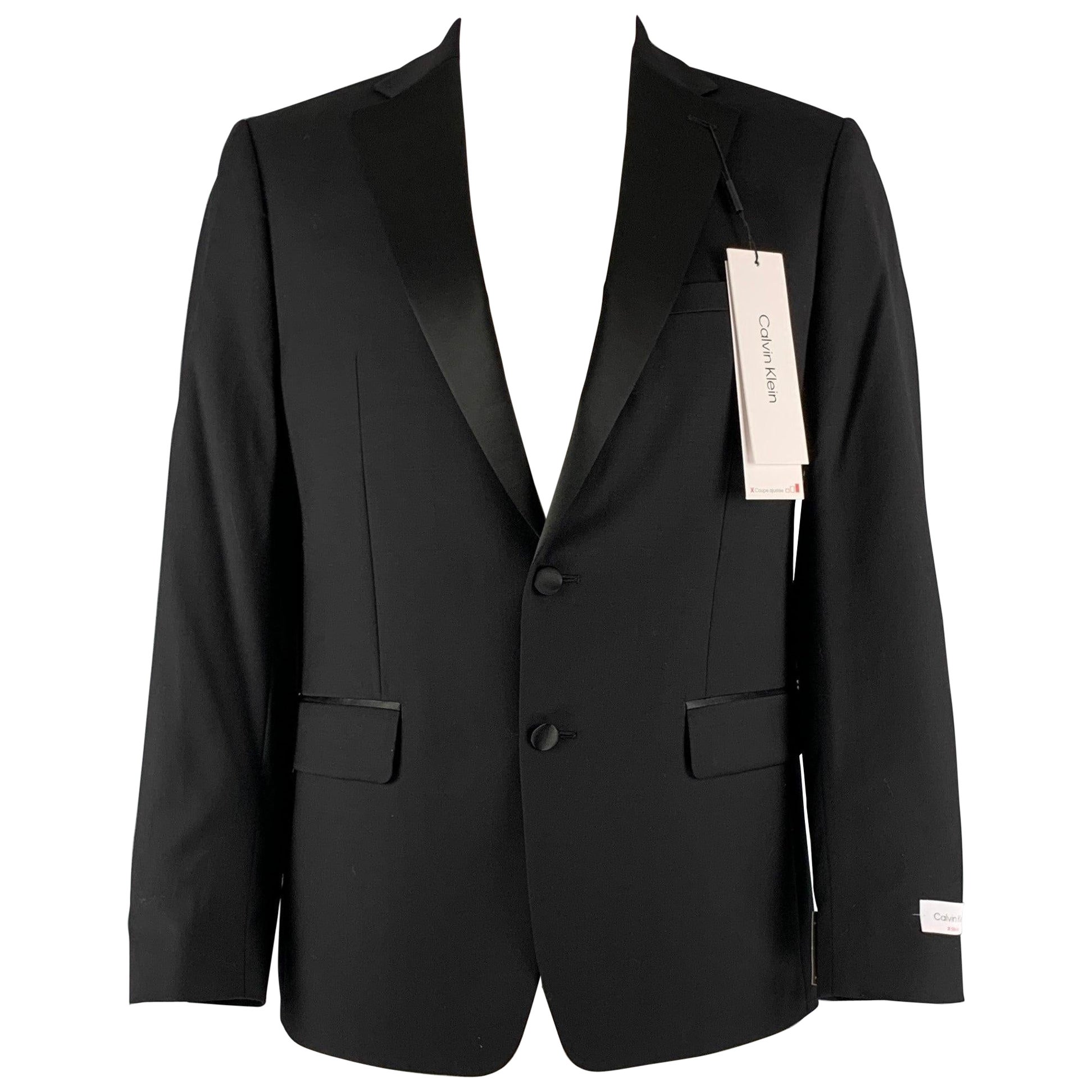 CALVIN KLEIN Size 42  Black Solid Wool Tuxedo Sport Coat For Sale