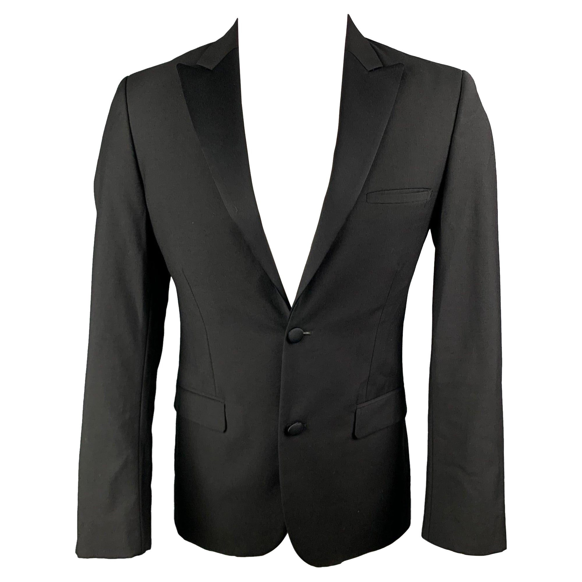 CALVIN KLEIN COLLECTION Size 36 Black Wool Peak Lapel Tuxedo Sport Coat For Sale