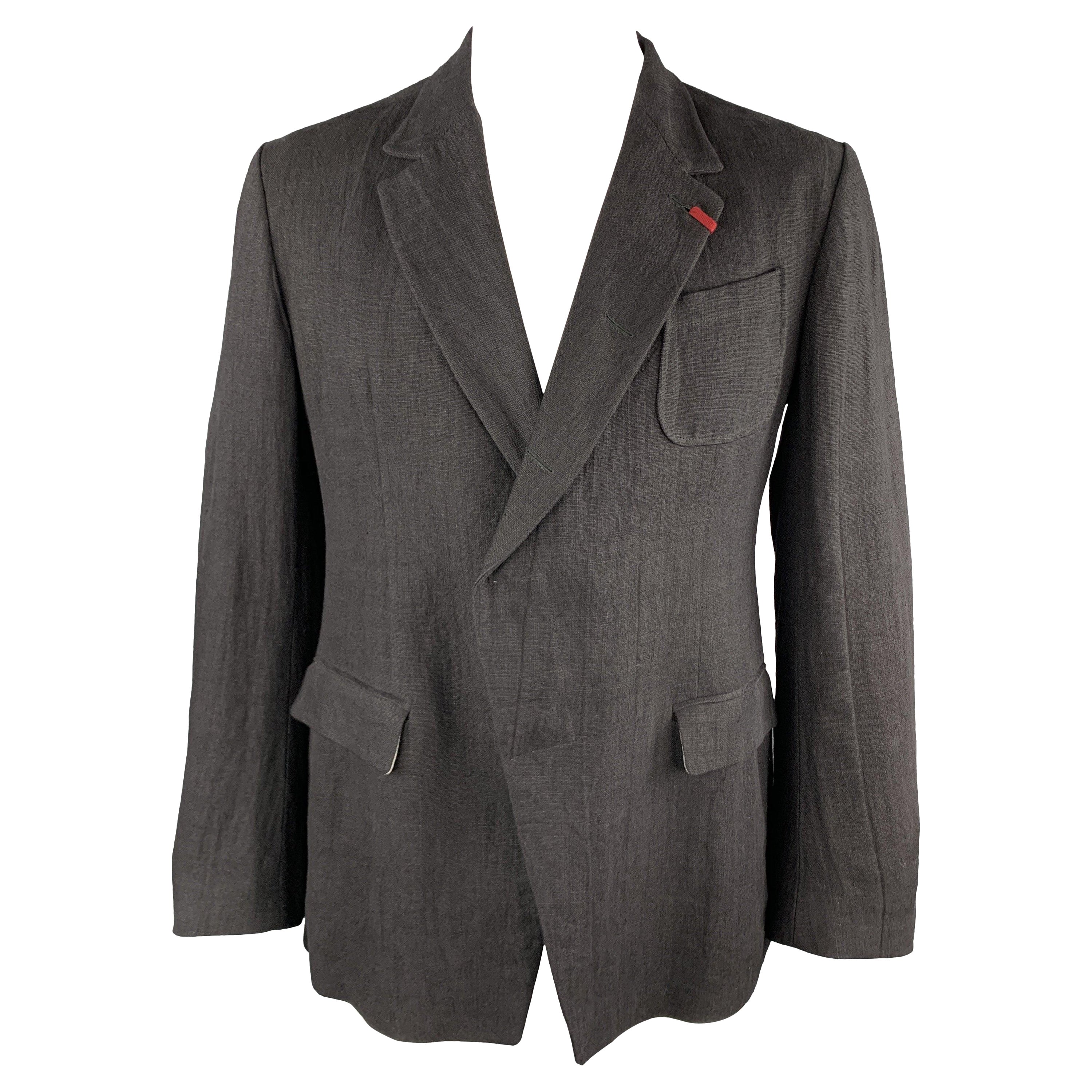 Alexander McQueen Taille 42 Manteau de sport en lin noir à revers échancré et à boutons cachés en vente