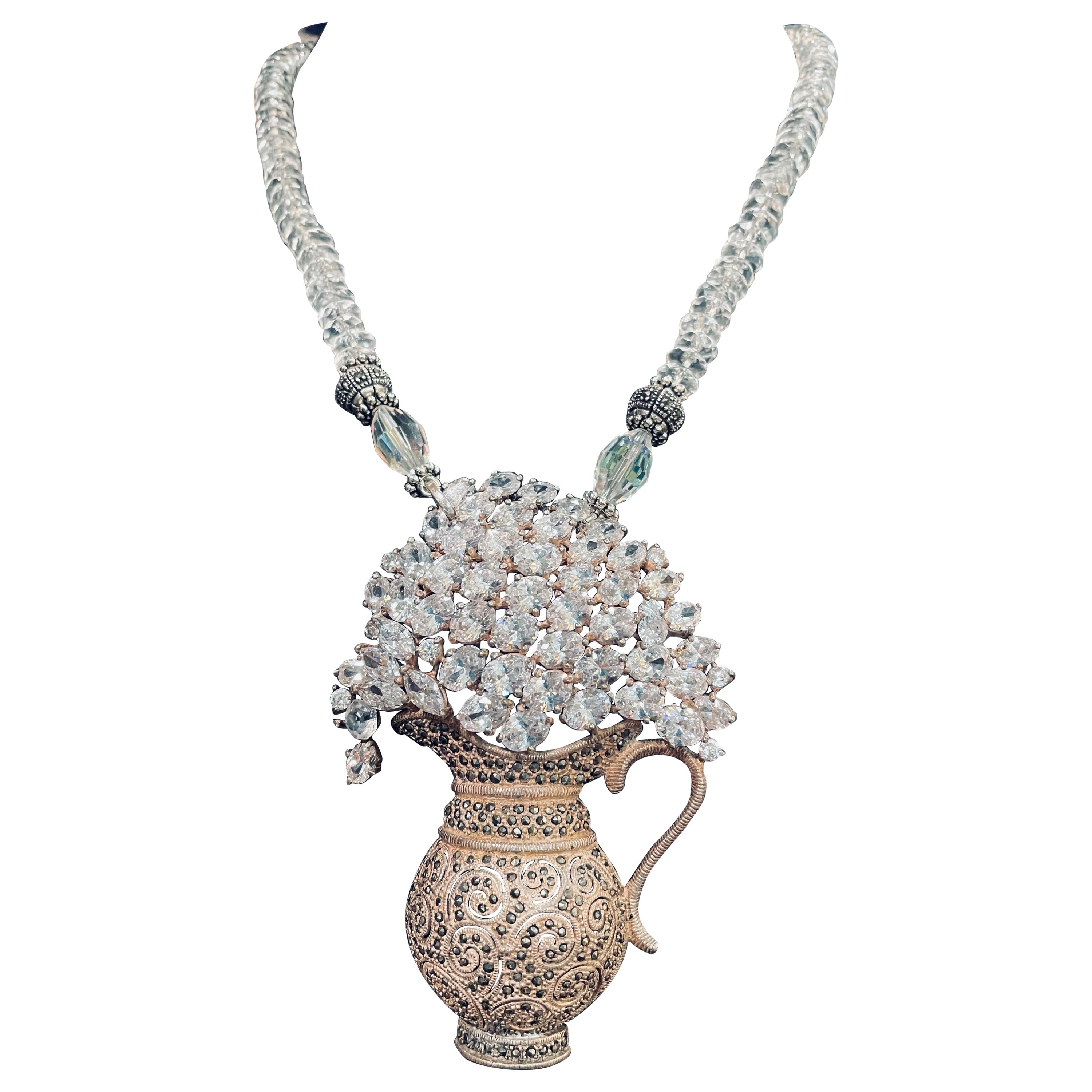 LB bietet eine atemberaubende, OOAK , Sterling und Kristall, Vintage-Urne  Anhänger Halskette im Angebot