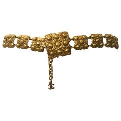 Chanel Vintage 1980s Gold Chain Belt Hanging CC Logo Square Medallions 11