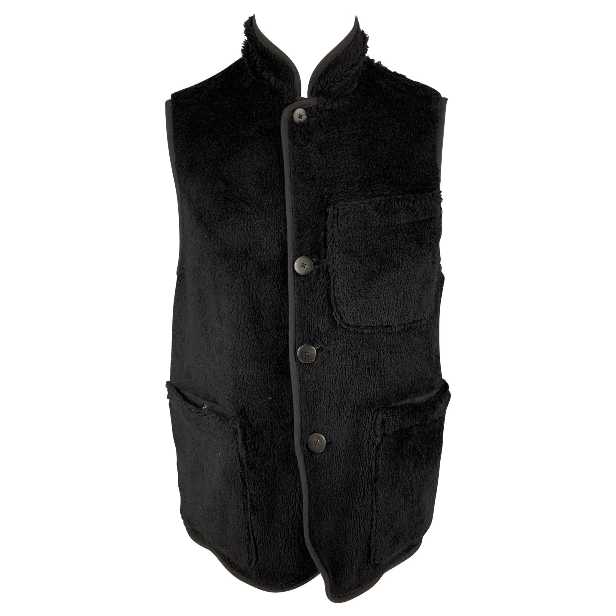 VISVIM - Gilet Boa réversible en laine texturée noire boutonné, taille M en vente