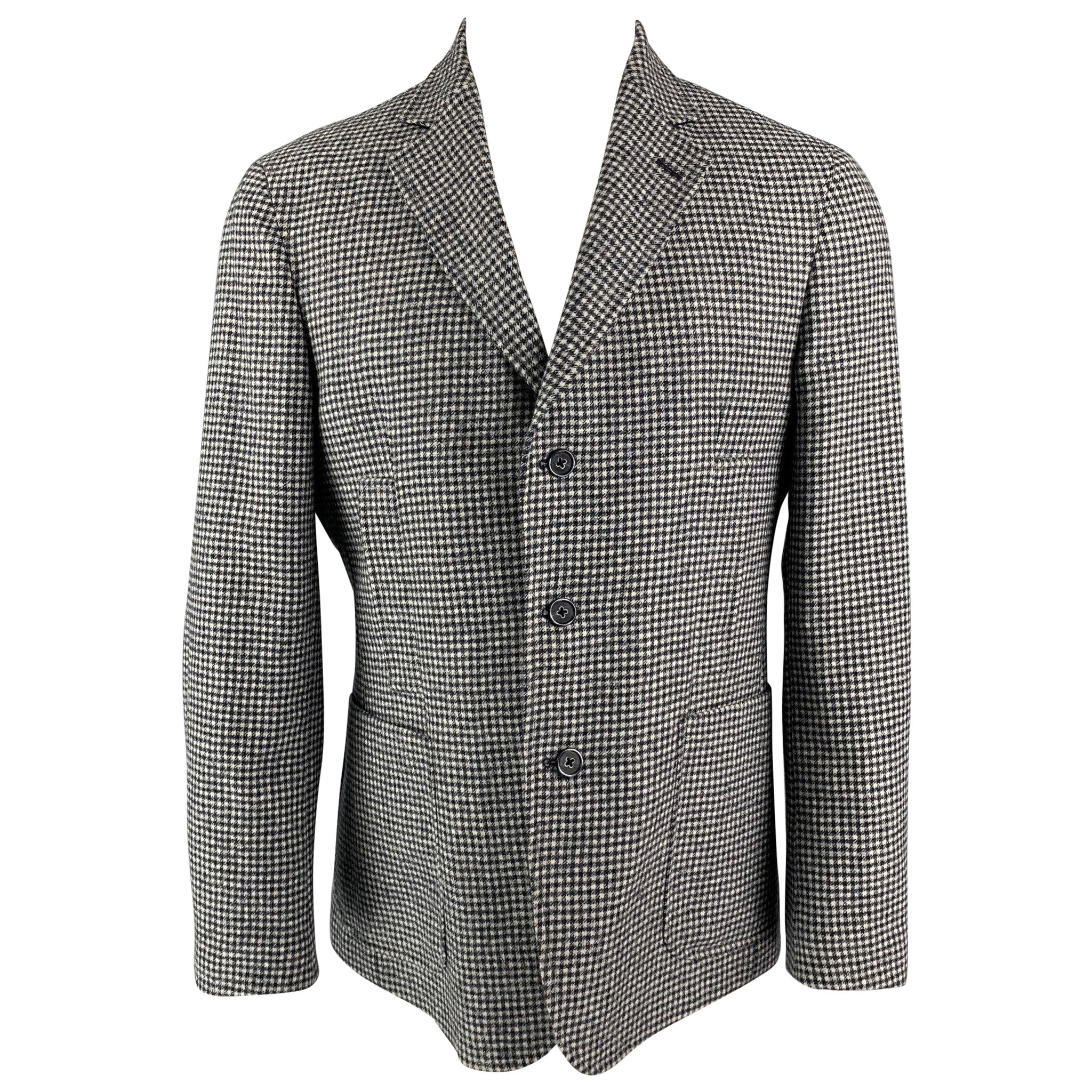 Neiman Marcus Taille 40 Manteau de sport en laine pied-de-poule noir et blanc à revers échancré en vente
