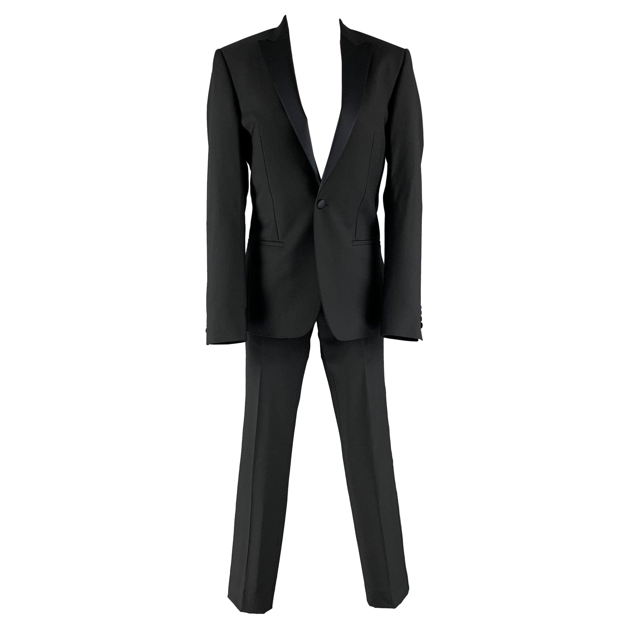 CALVIN KLEIN COLLECTION Size 34 Black Solid Wool Peak Lapel Tuxedo For Sale