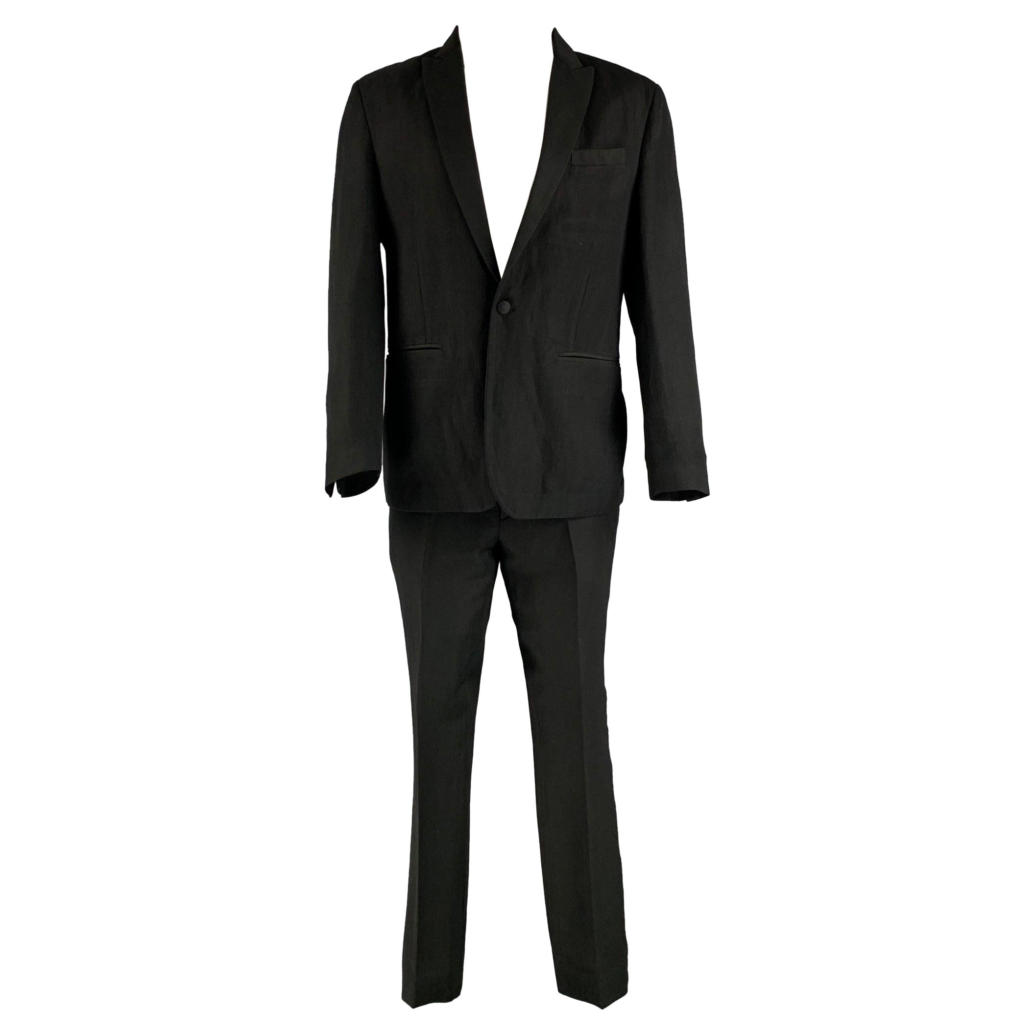 JOHN VARVATOS Size 40 Black Solid Linen Wool Peak Lapel Tuxedo For Sale