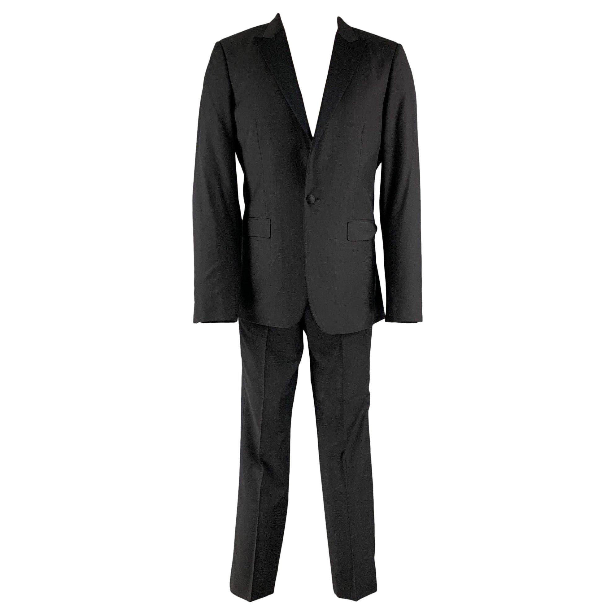 CALVIN KLEIN COLLECTION Size 38 Black Solid Wool Peak Lapel Tuxedo For Sale