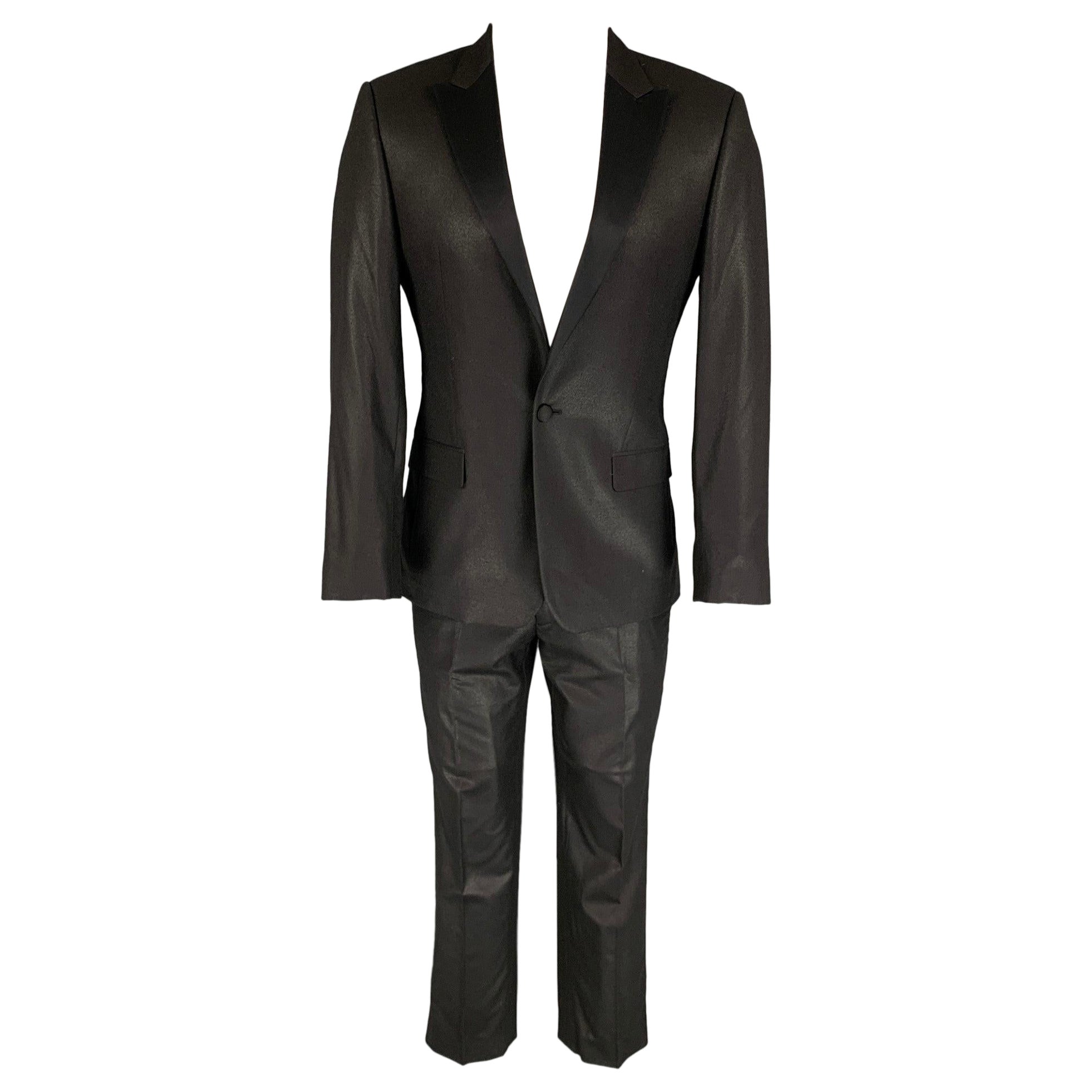 CALVIN KLEIN COLLECTION Size 36 Black Sparkle Wool Peak Lapel Tuxedo For Sale