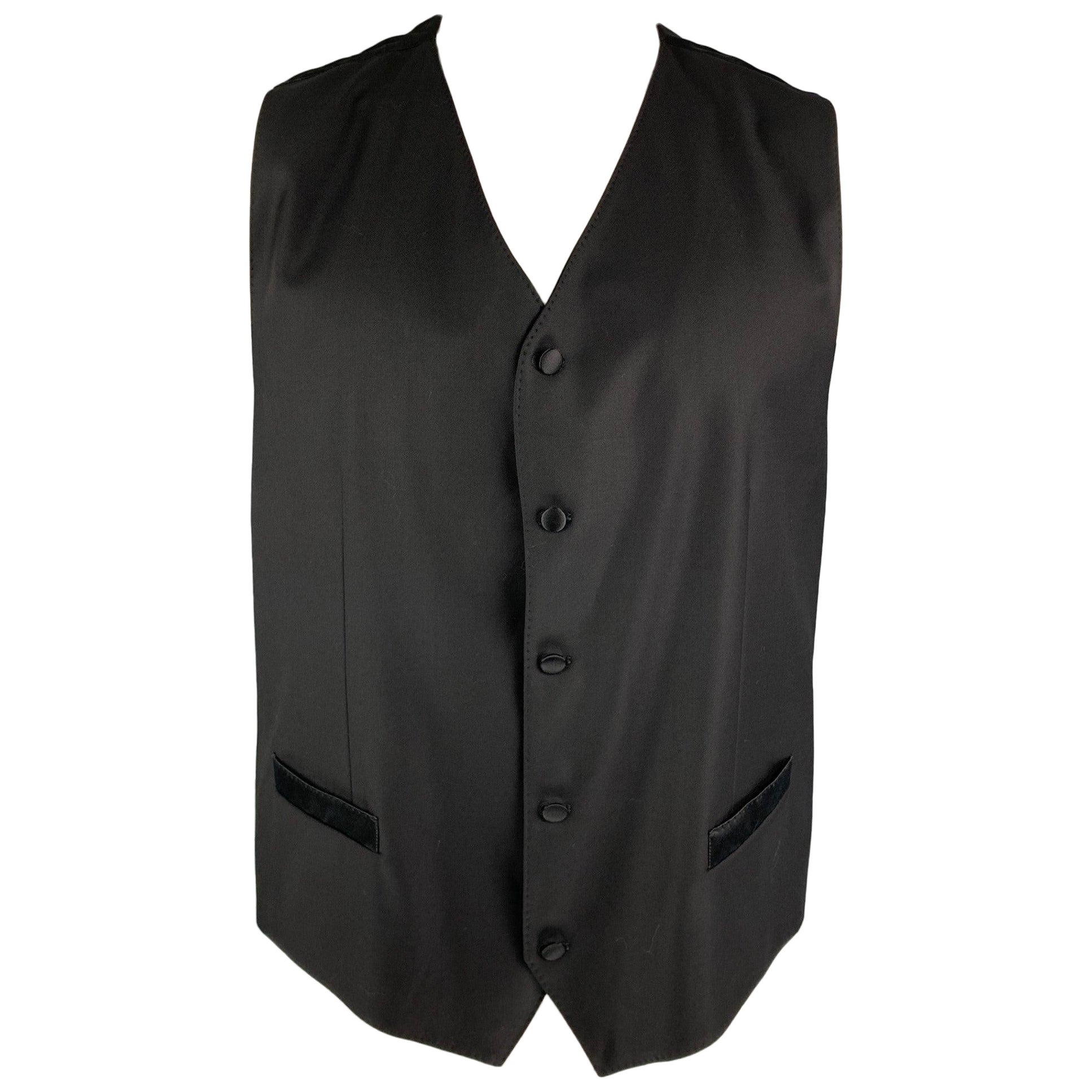 DOLCE & GABBANA Size 48 Black Wool Blend Buttoned Vest For Sale