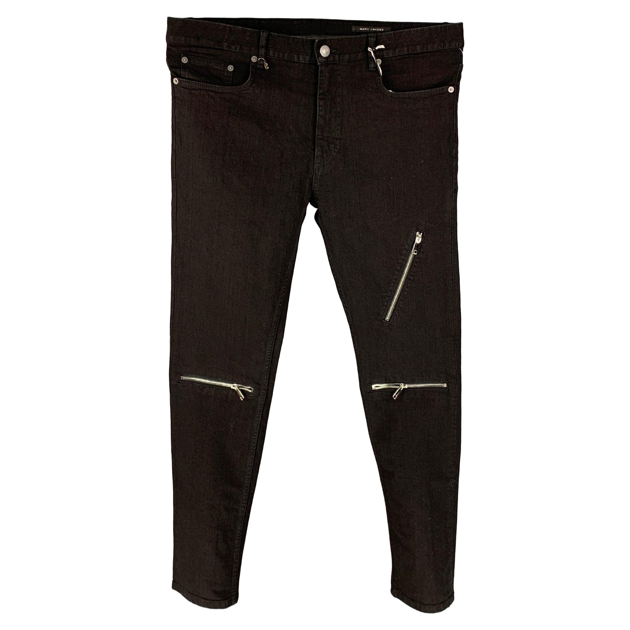 MARC JACOBS Taille 36 Jeans slim en coton noir avec fermeture éclair en vente