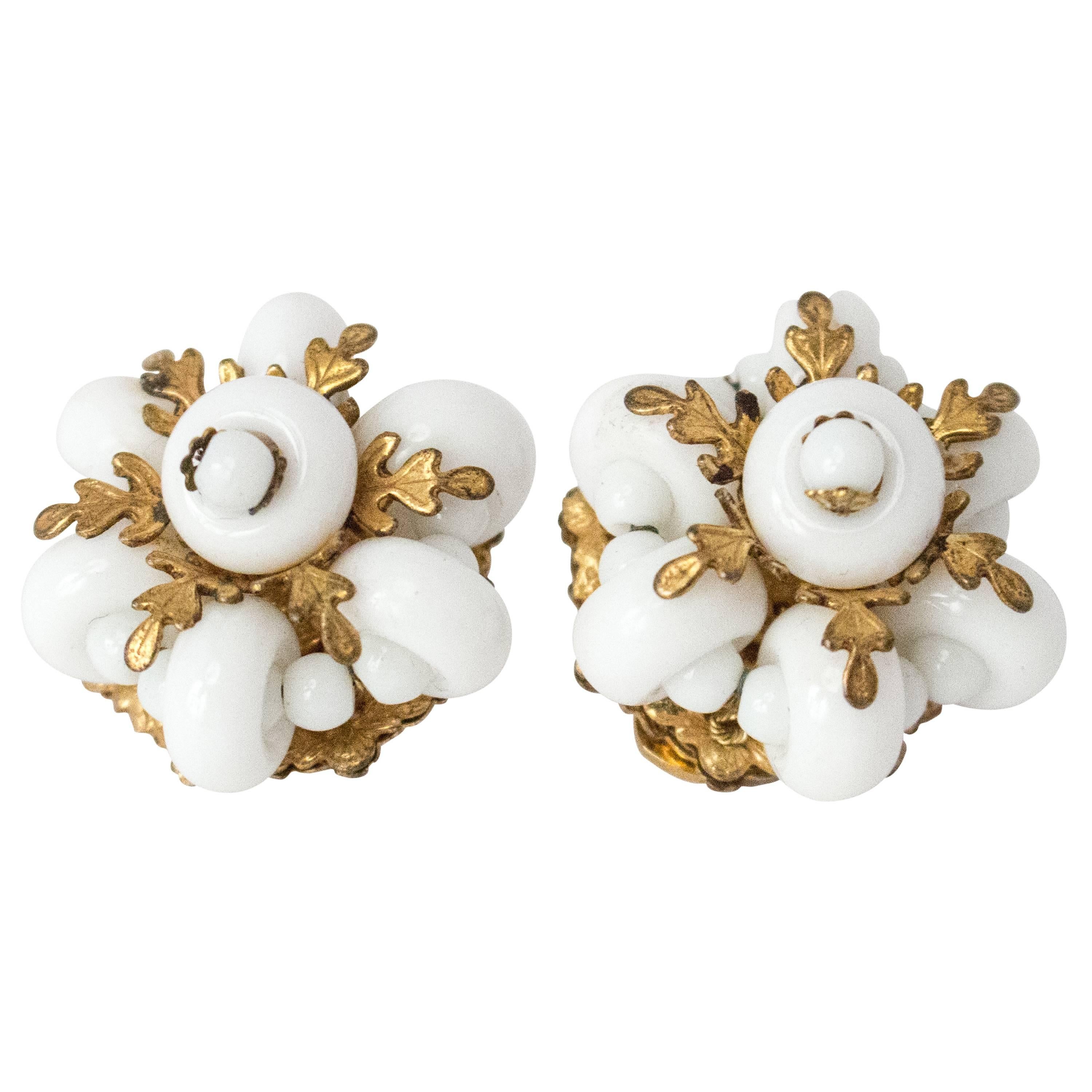 50s Kramer White Glass and Rhinestones Flower Earrings