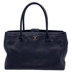 Chanel - Sac à main de luxe en cuir noir et galuchat - 2000s