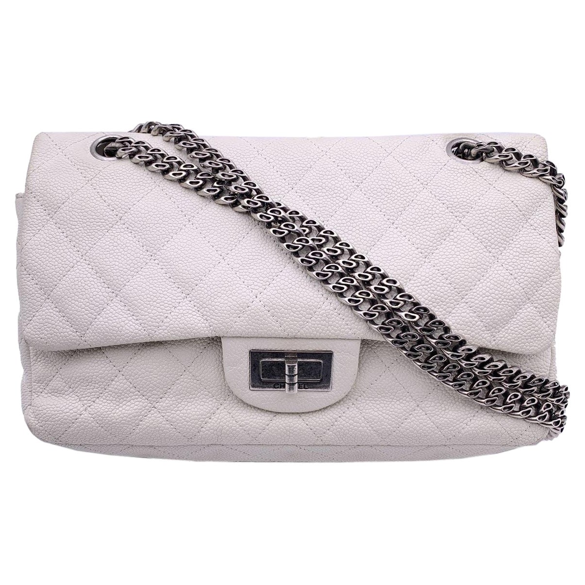 Chanel White Leather Reissue 2.55 Double Flap 225 Shoulder Bag 2000s For Sale