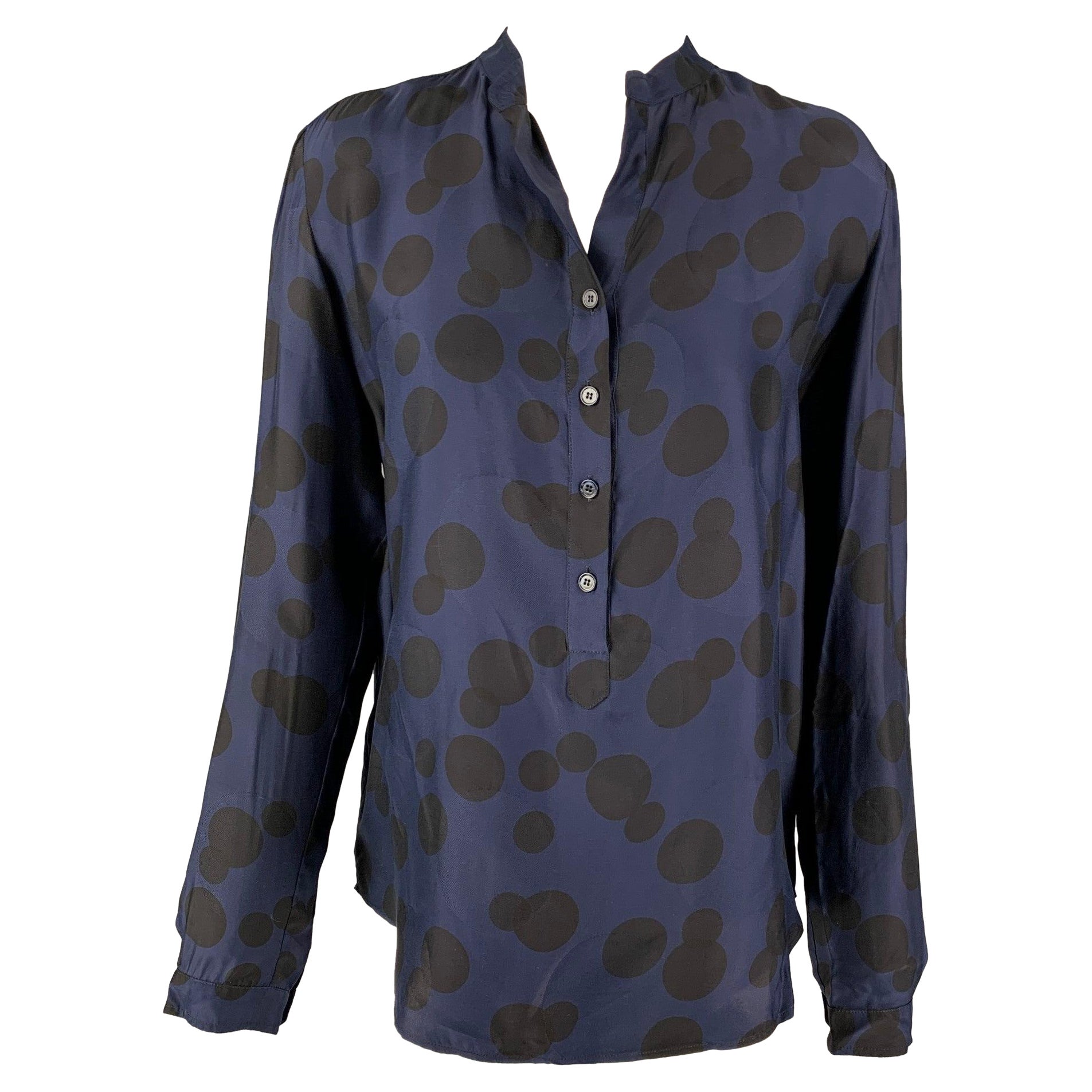 STELLA McCARTNEY Size 6 Navy Black Rayon Silk Polka Dot Casual Top For Sale