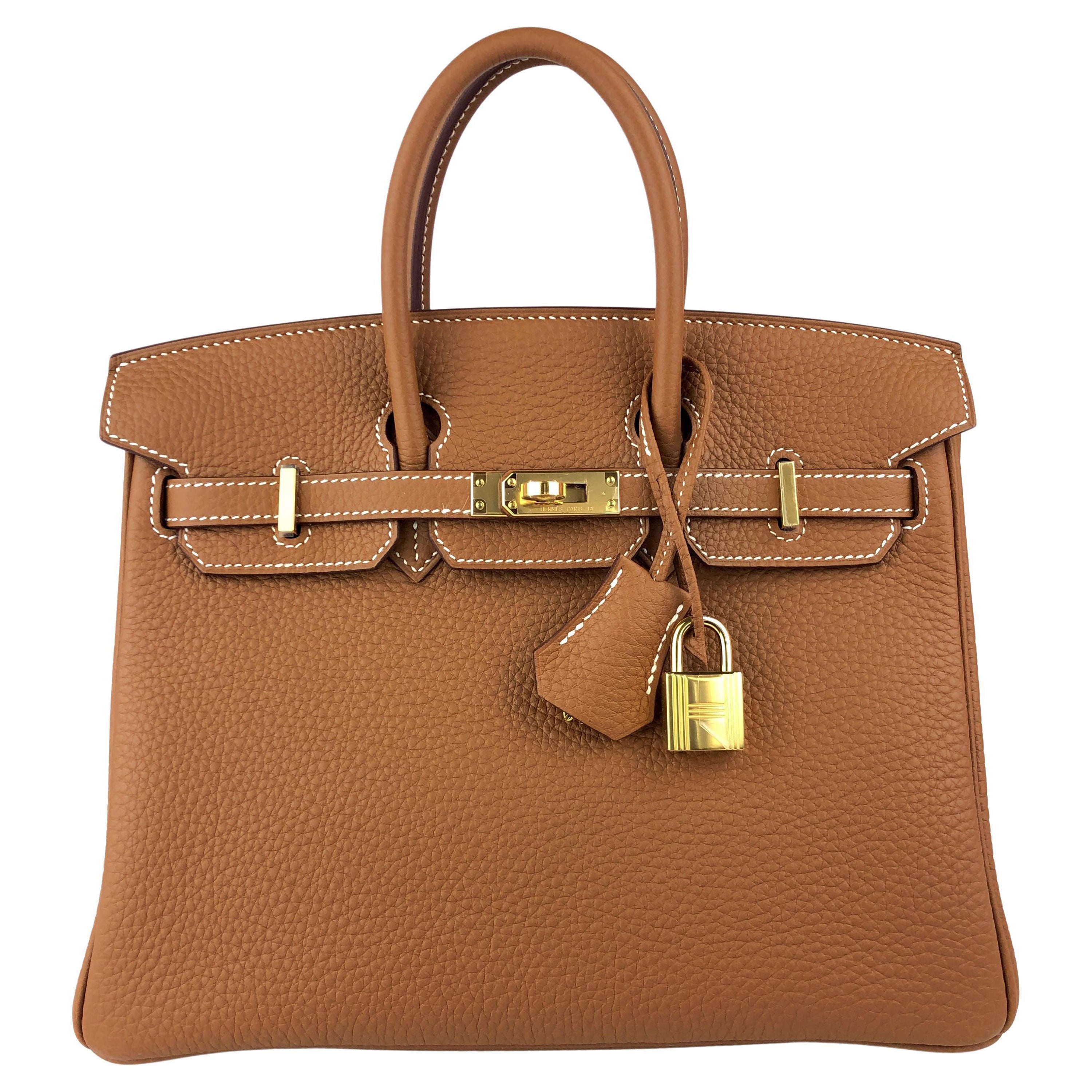 Hermes Birkin 25 Gold Tan Togo Leather Handbag Gold Hardware  For Sale