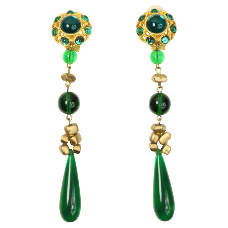 Les Bernard Gold Toned Setting Green Cabochon Stones Dangle Clip On Les Bernard Gold Toned Setting Green Cabochon Stones Dangle Clip On Earrings For