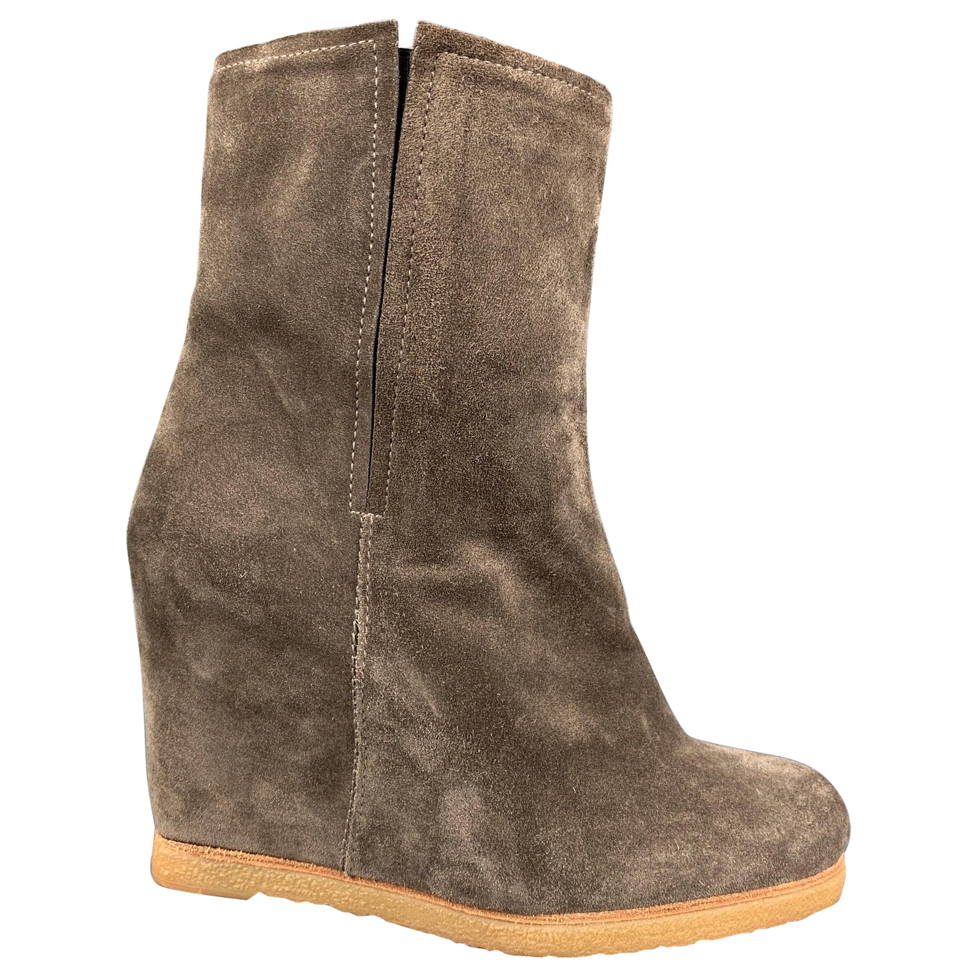 STUART WEITZMAN Size 9 Taupe Suede Wedge Boots For Sale