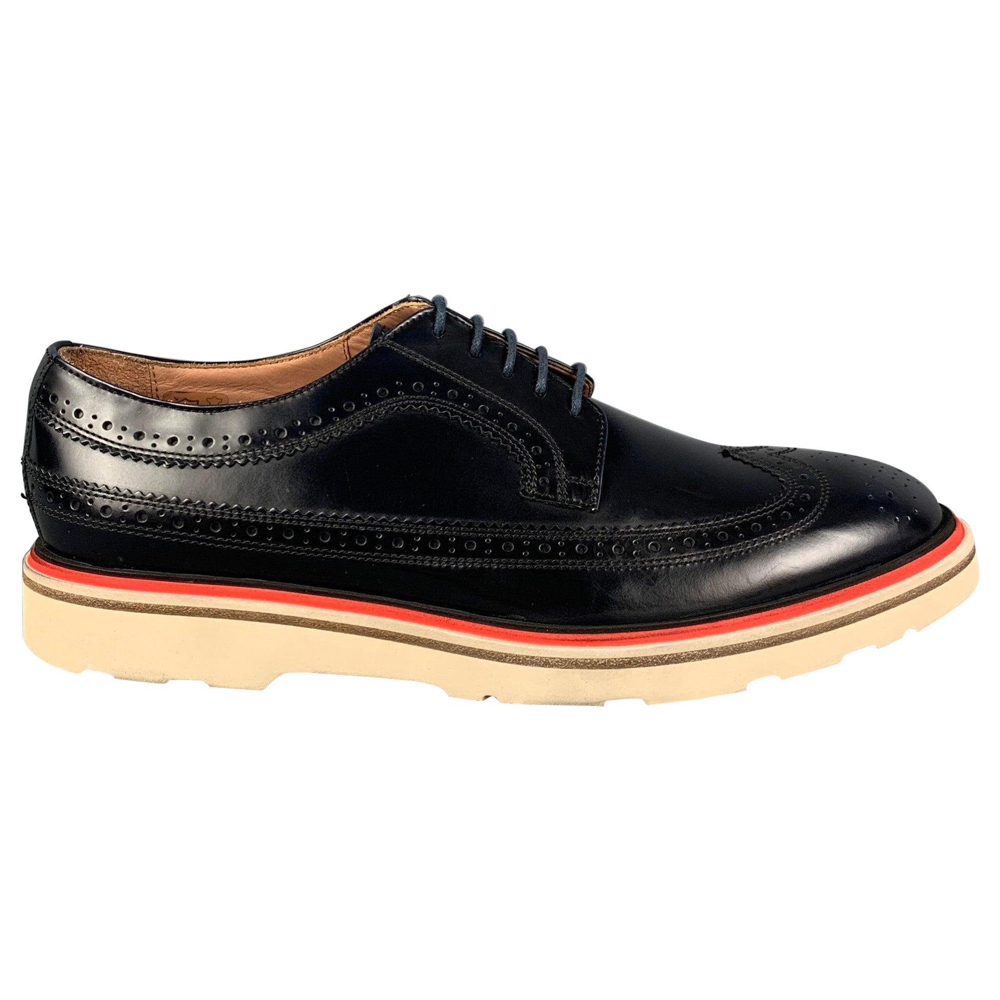 PAUL SMITH - Chaussures à lacets en cuir perforé blanc marine, taille 7,5 en vente