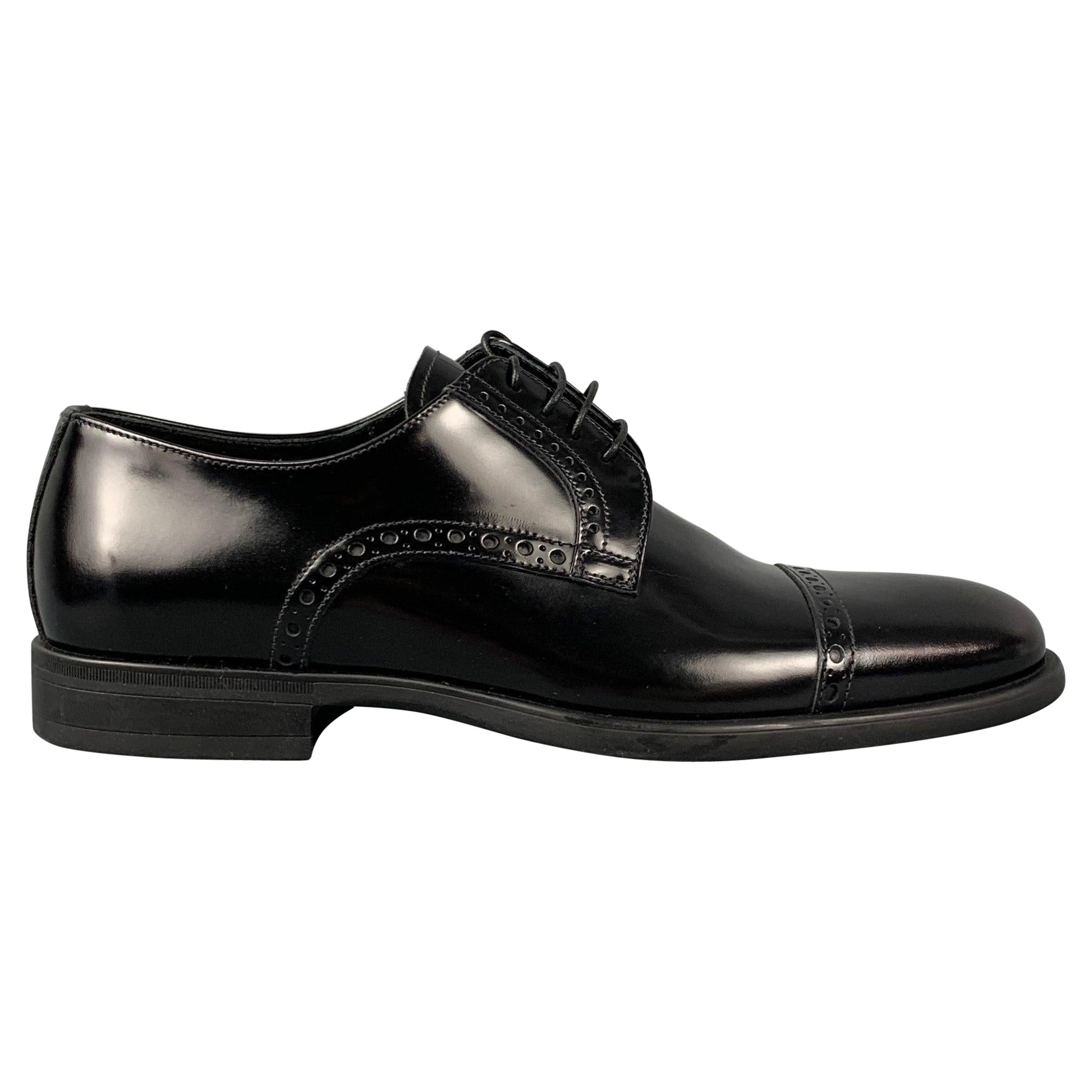 ARMANI COLLEZIONI Size 8 Black Perforated Cap Toe Lace Up Shoes For Sale