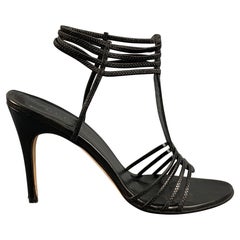 GUCCI Size 9 Black Leather Strap Sandals