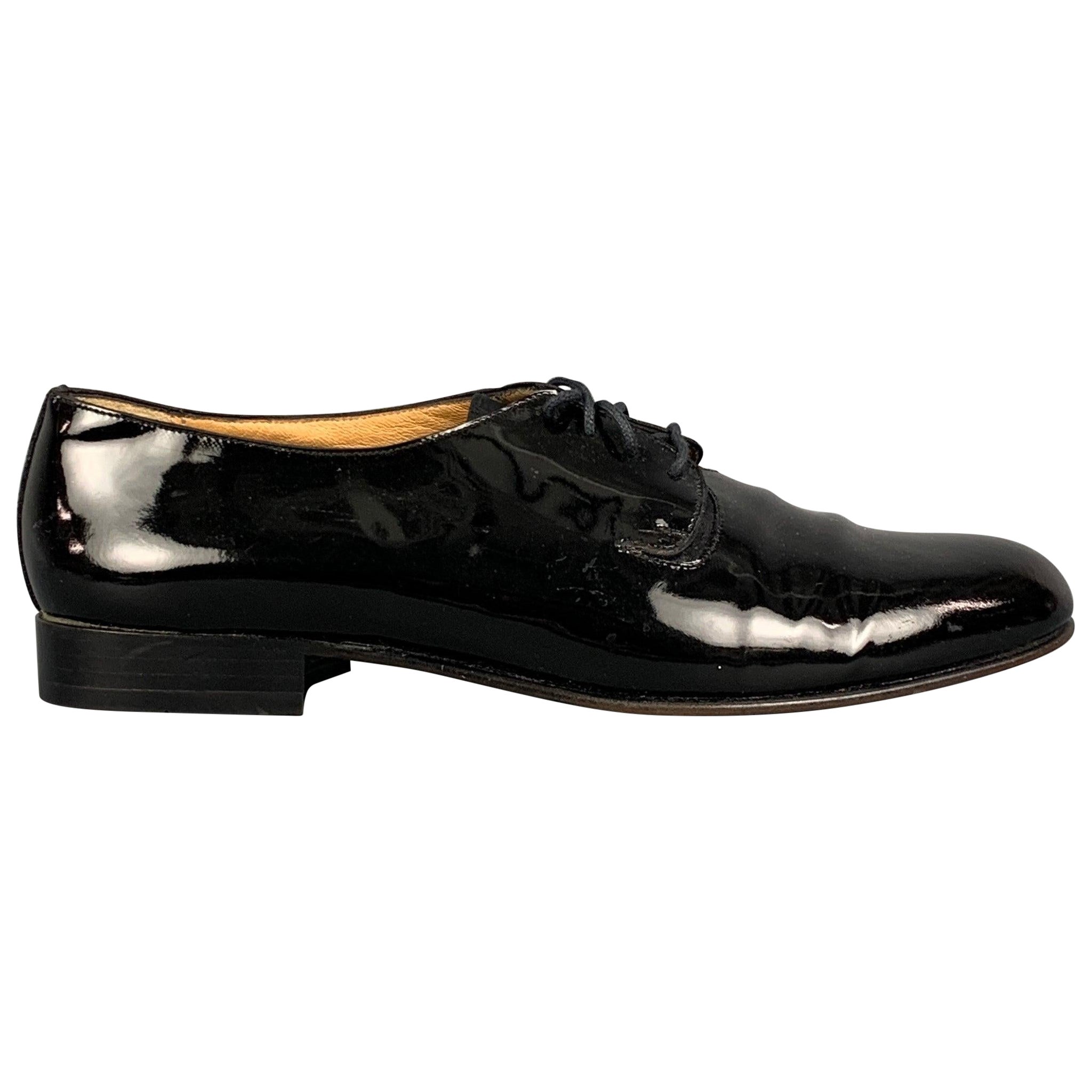BALLY Bice Taille 8 Chaussures à lacets en cuir verni noir en vente