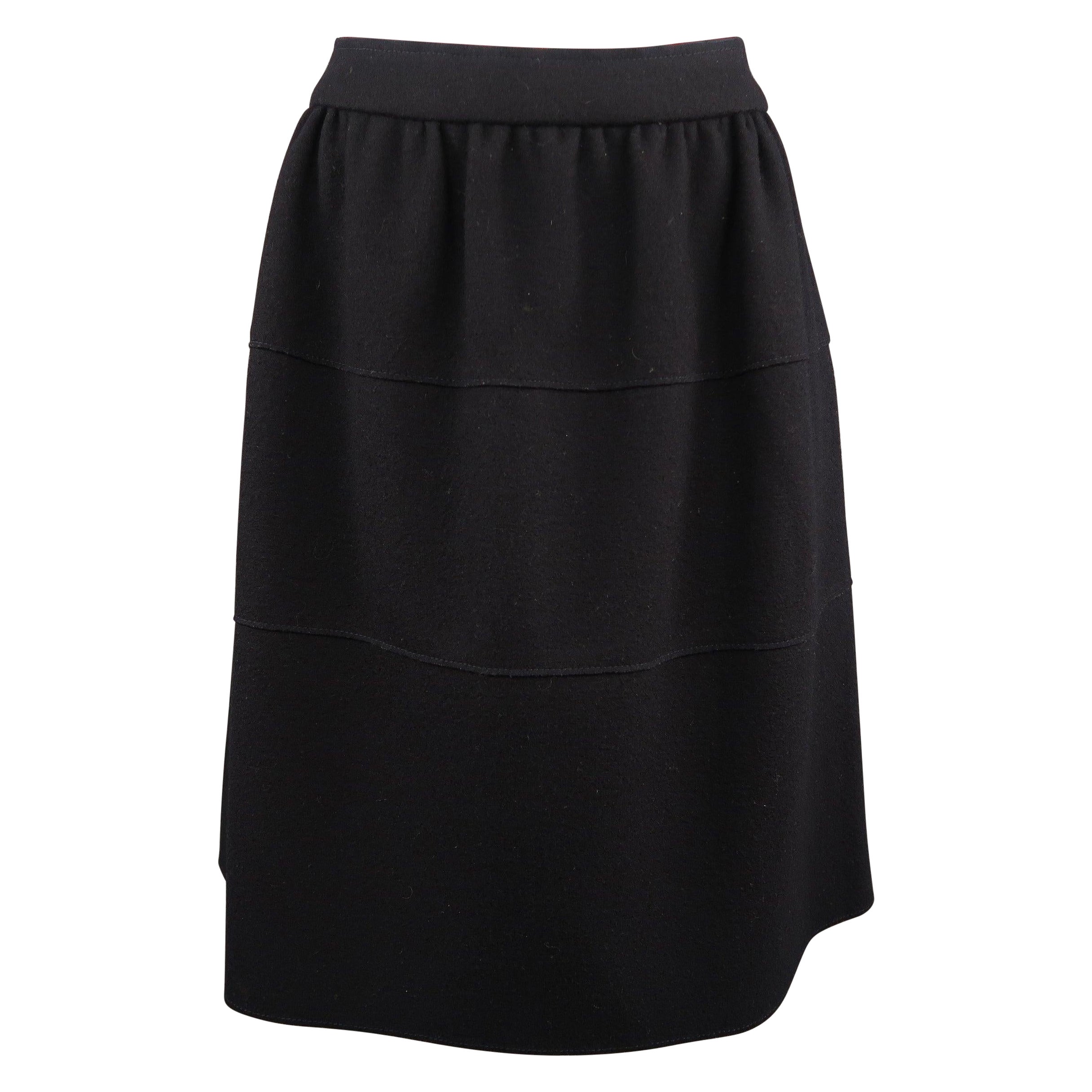 PRADA Size US 4 / IT 40 Black Virgin Wool Gathered Circle Skirt For Sale