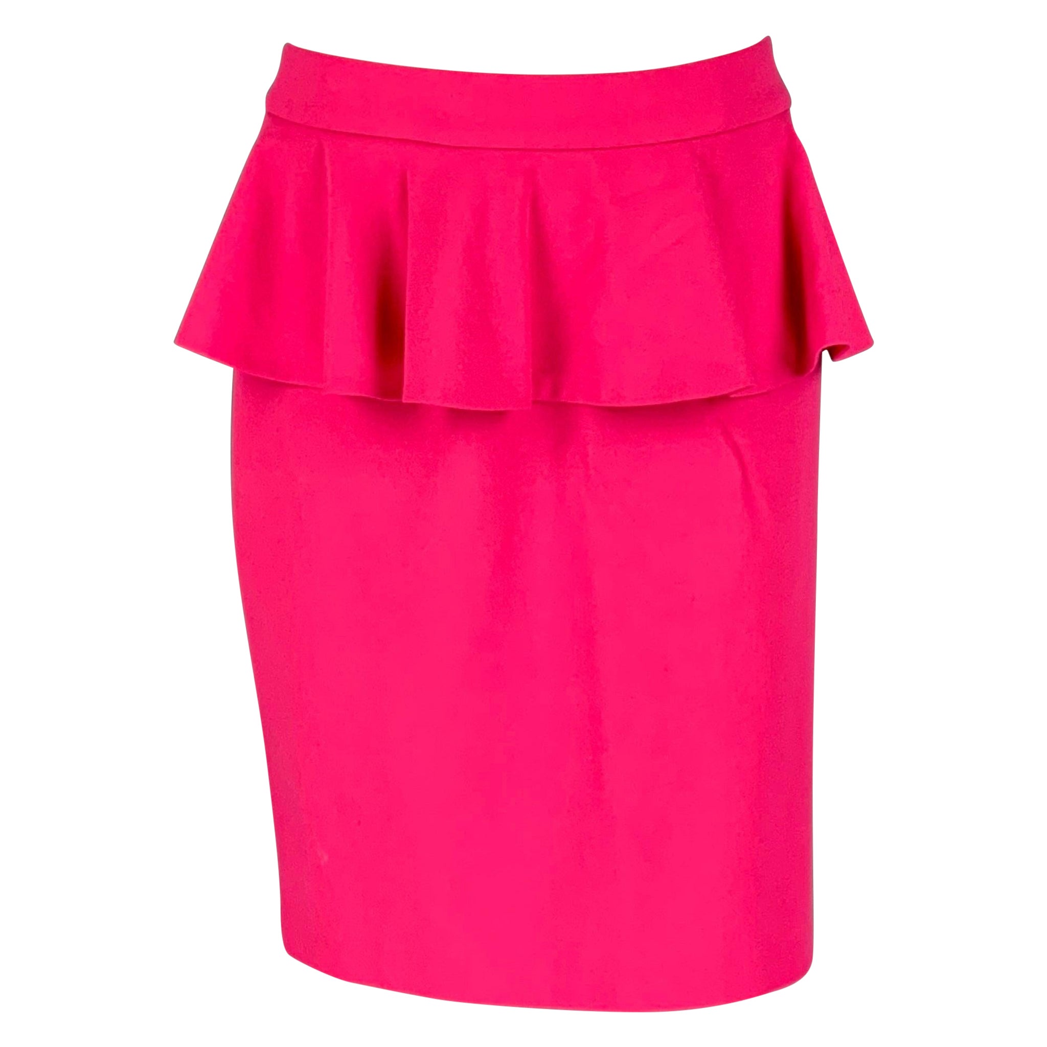ALICE + OLIVIA Size 6 Pink Polyester Blend Solid Shift Skirt For Sale