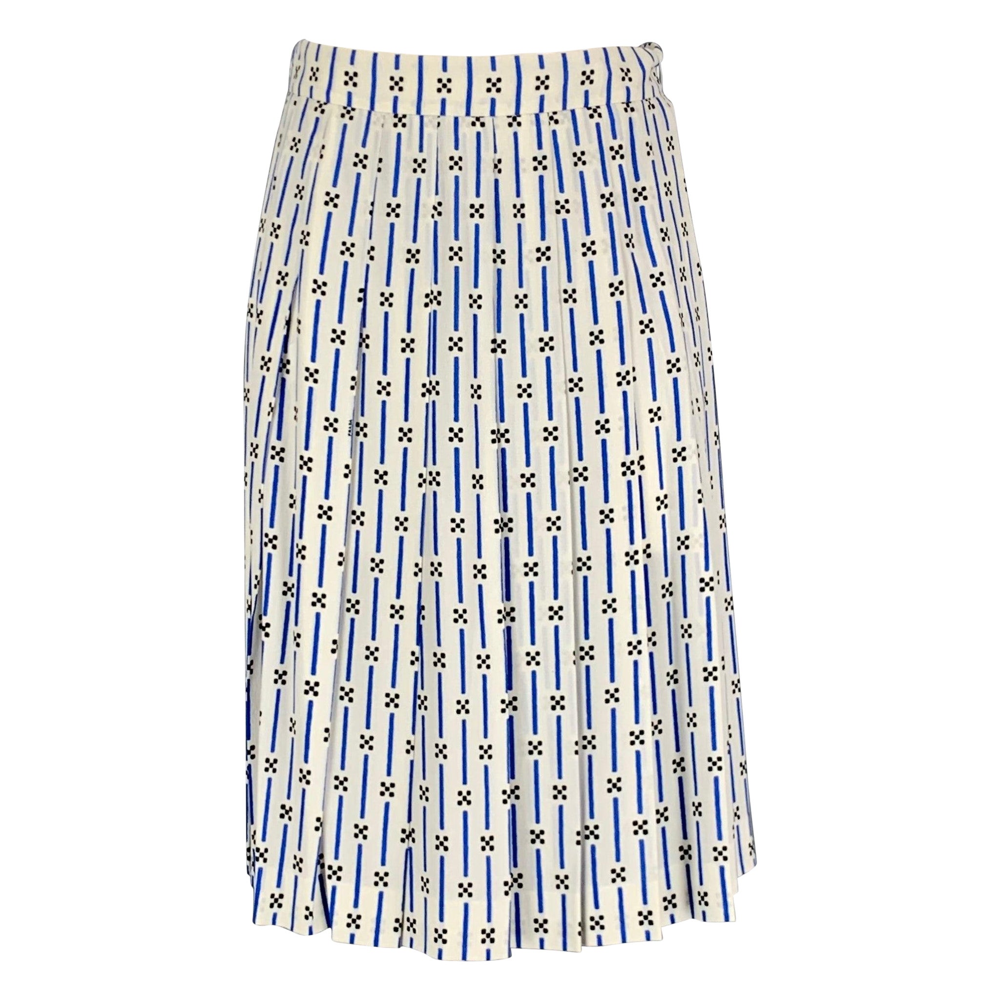 PRADA Size 4 White Blue Viscose Elastane Stripe Pleated Mid-Calf Skirt For Sale