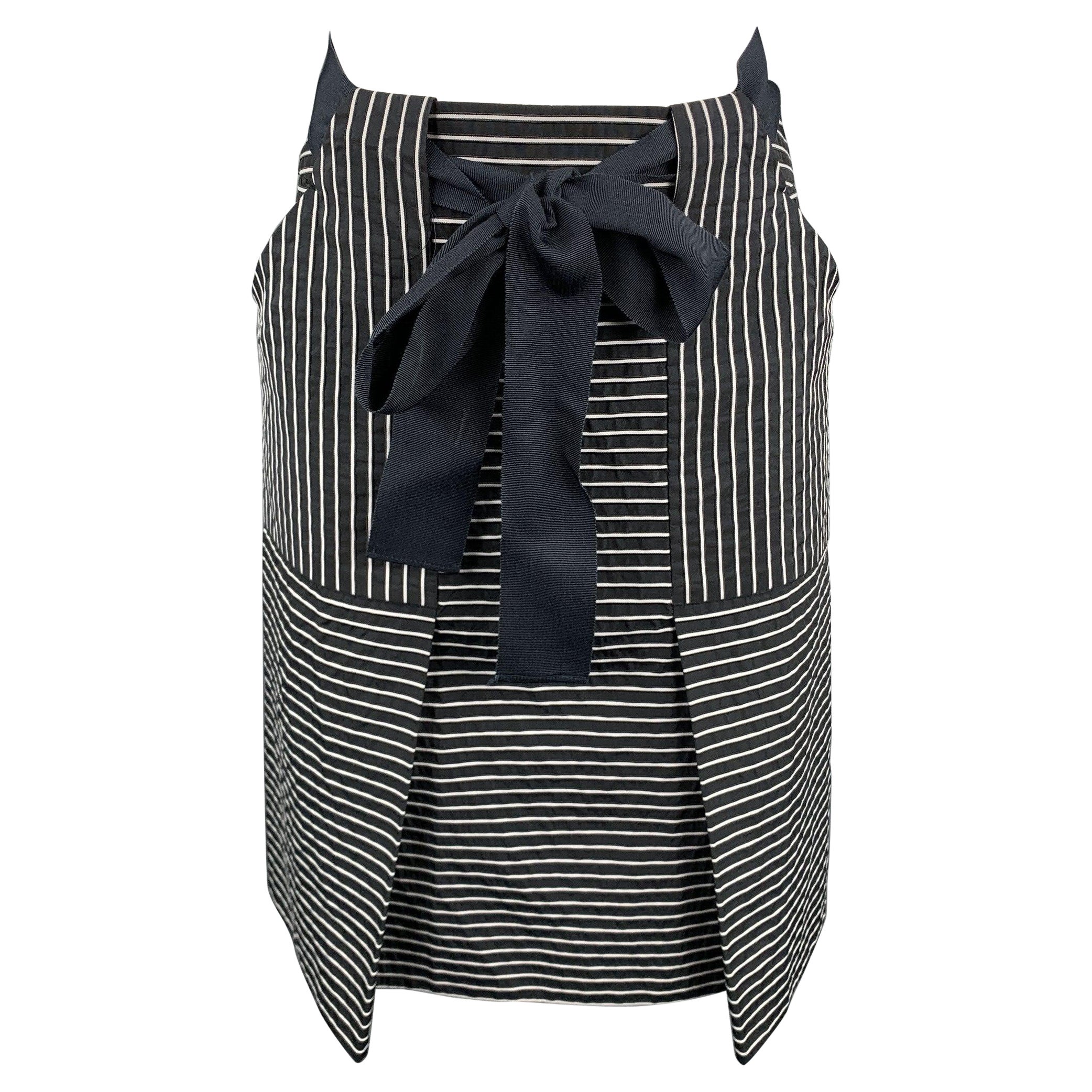 CAROLINA HERRERA Size 2  White Stripe Cotton / Polyester Belted A-Line Skirt For Sale