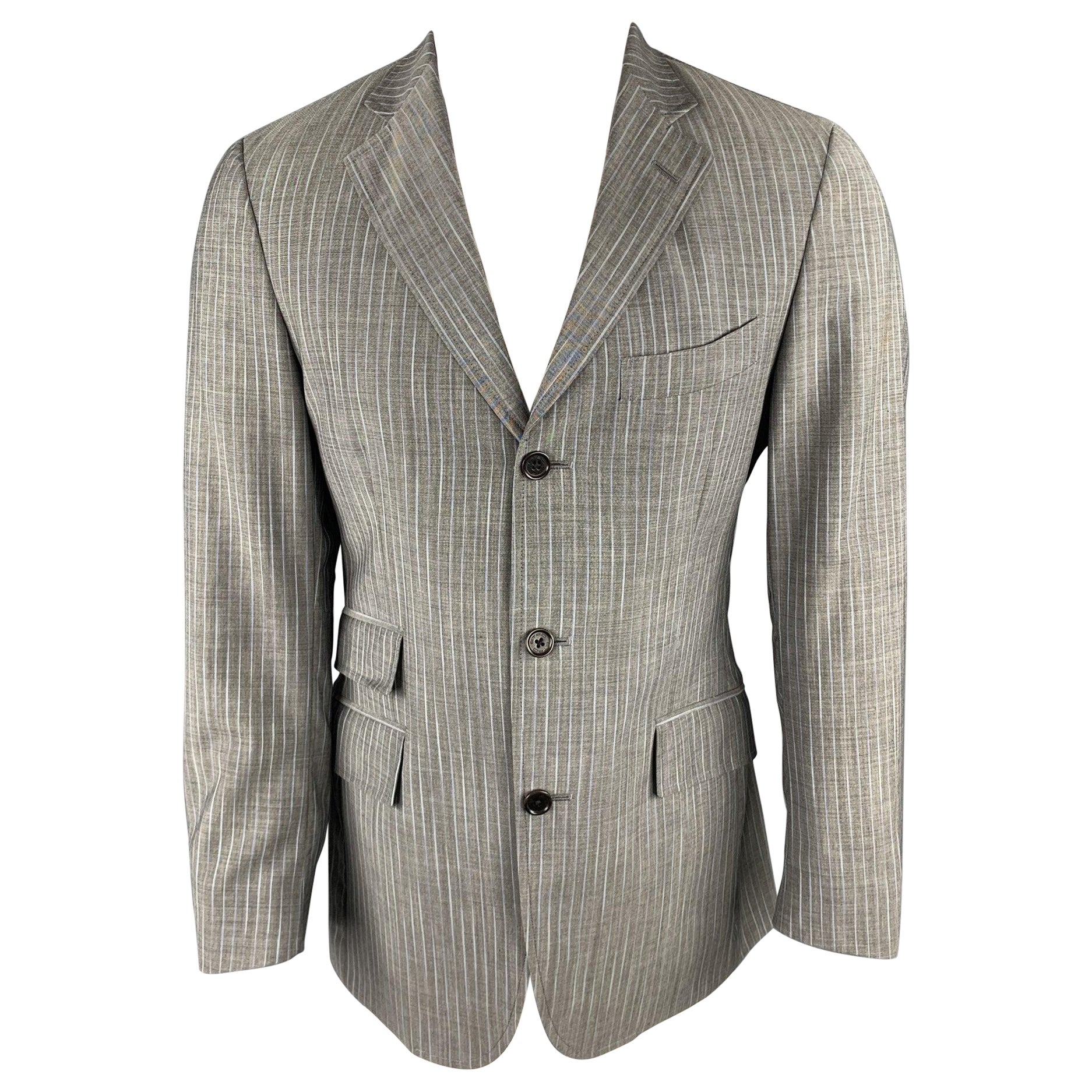 ETRO tailleur régulier gris à rayures en laine/mohair à revers clouté taille 38 en vente