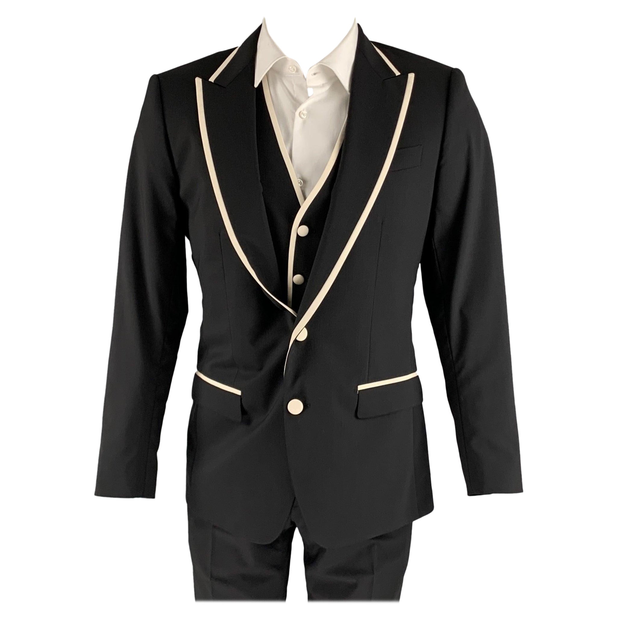 DOLCE & GABBANA Chest Size 38 Black White Solid Wool Blend Peak Lapel Suit For Sale