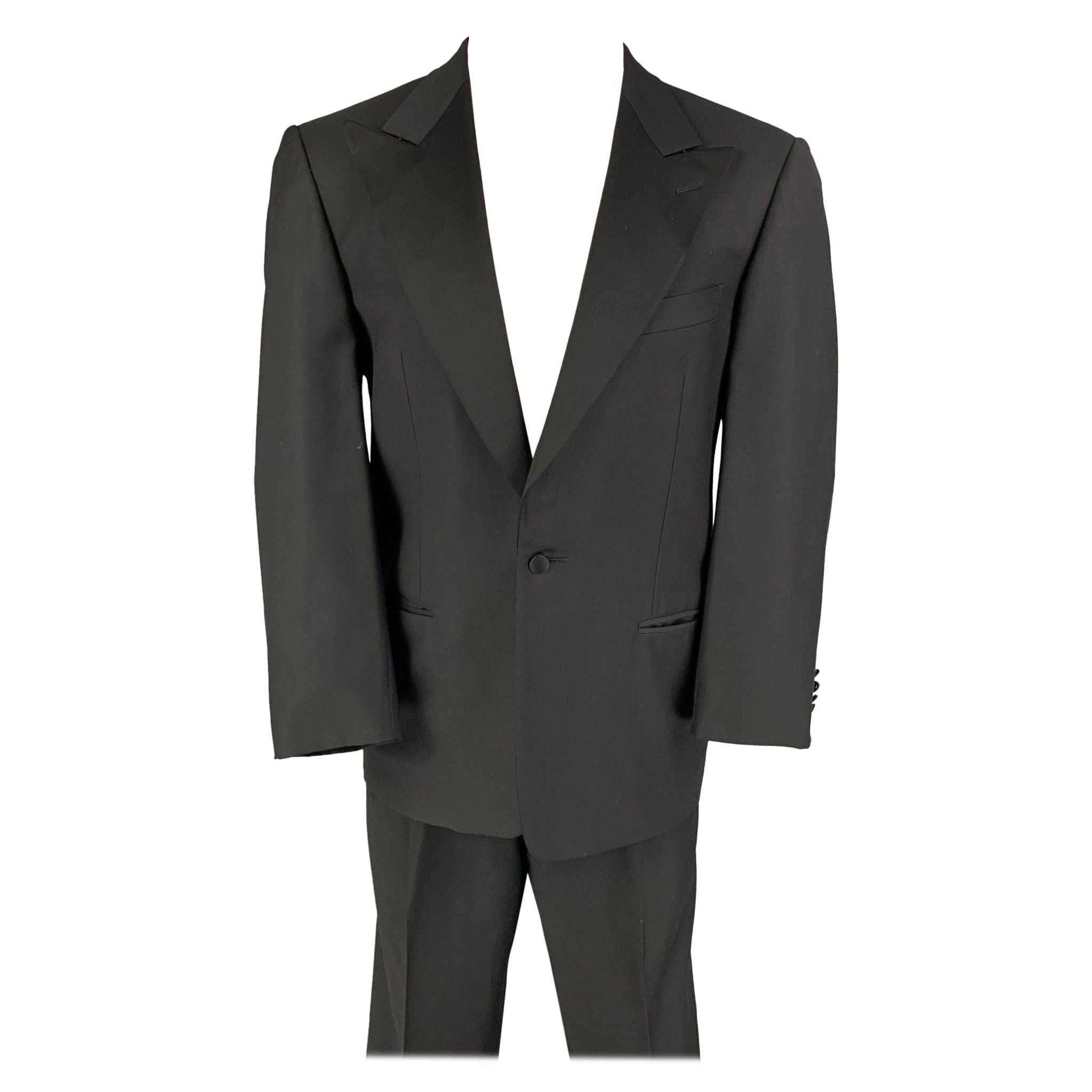 ERMENEGILDO ZEGNA for Neiman Marcus Size 38 Black Wool Suit For Sale